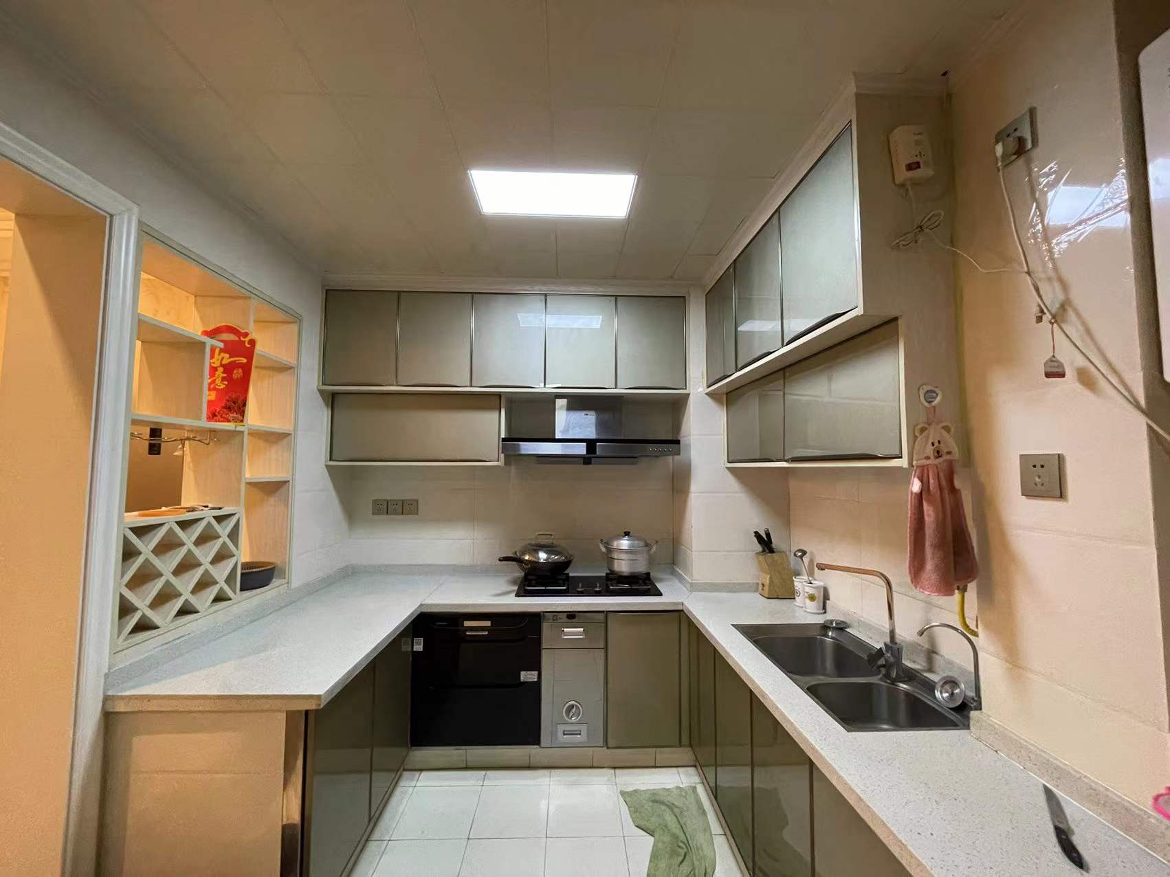 南湖世纪 2室1厅1卫 2800.0元/月 南湖世纪 2室1厅1卫 2800.0元/月室内图