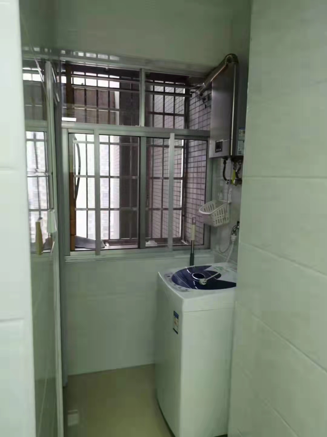 鑫源大厦 2室1厅1卫 35.8万 鑫源大厦 2室1厅1卫 35.8万卫生间