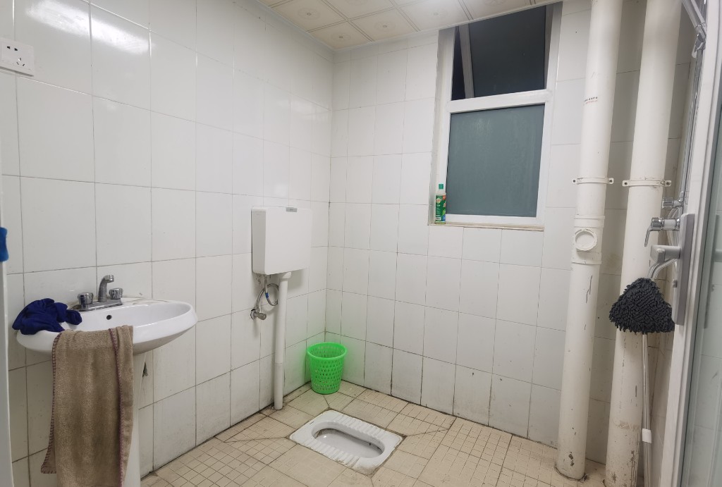 南湖春天  2室2厅1卫    2000.0元/月 南湖春天  2室2厅1卫    2000.0元/月室内图