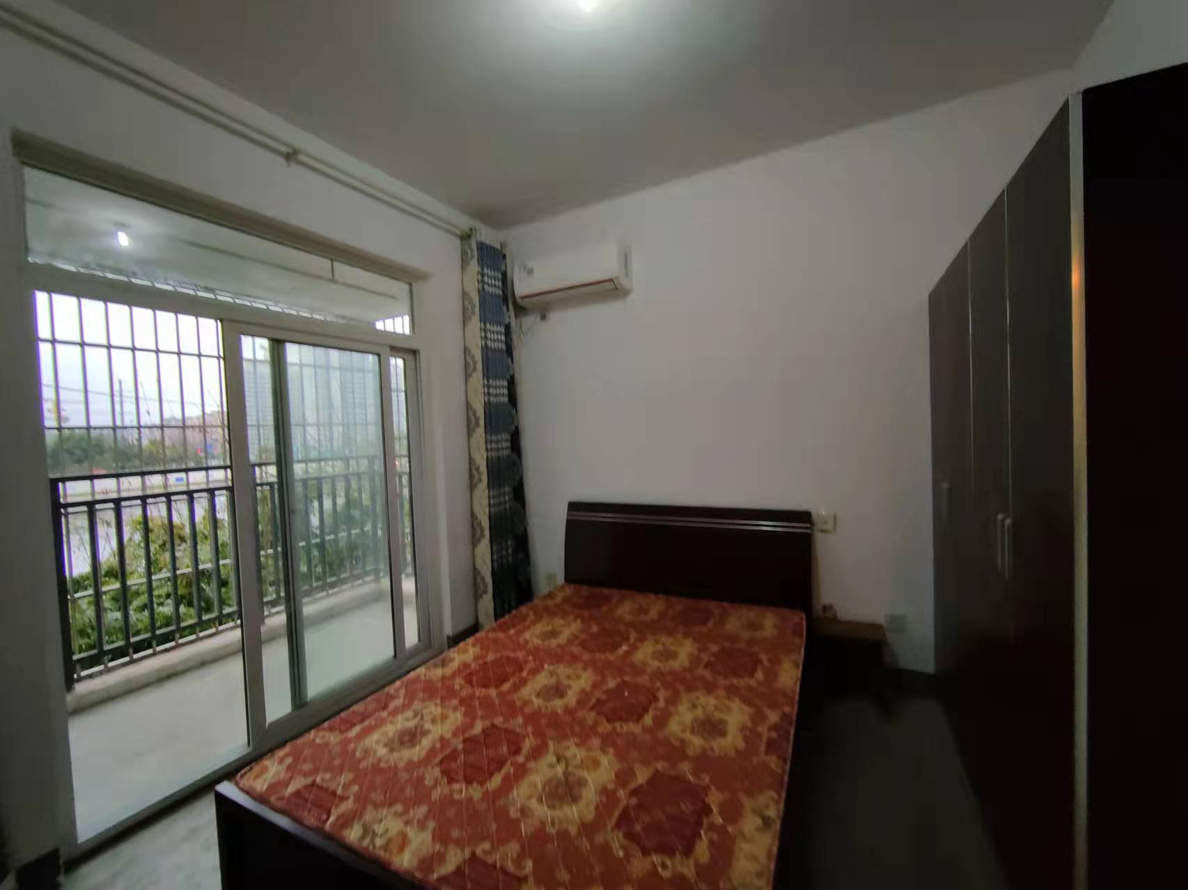 南湖春天  2室1厅1卫    1600.0元/月 南湖春天  2室1厅1卫    1600.0元/月室内图