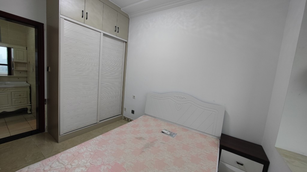 南湖尚景  1室1厅1卫    2000.0元/月 南湖尚景  1室1厅1卫    2000.0元/月室内图