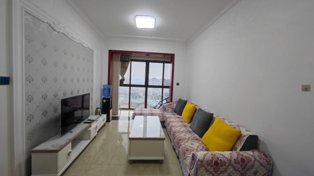 南湖尚景  1室1厅1卫    2000.0元/月 南湖尚景  1室1厅1卫    2000.0元/月室内图