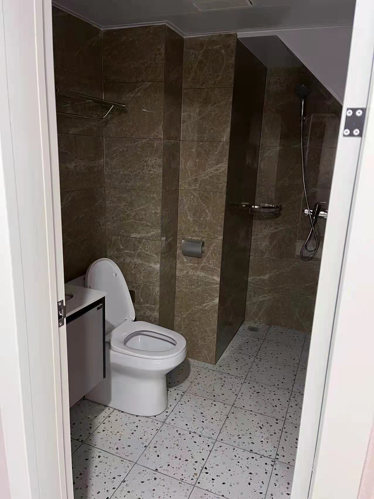 青春里 2室1厅1卫 1700.0元/月 青春里 2室1厅1卫 1700.0元/月室内图