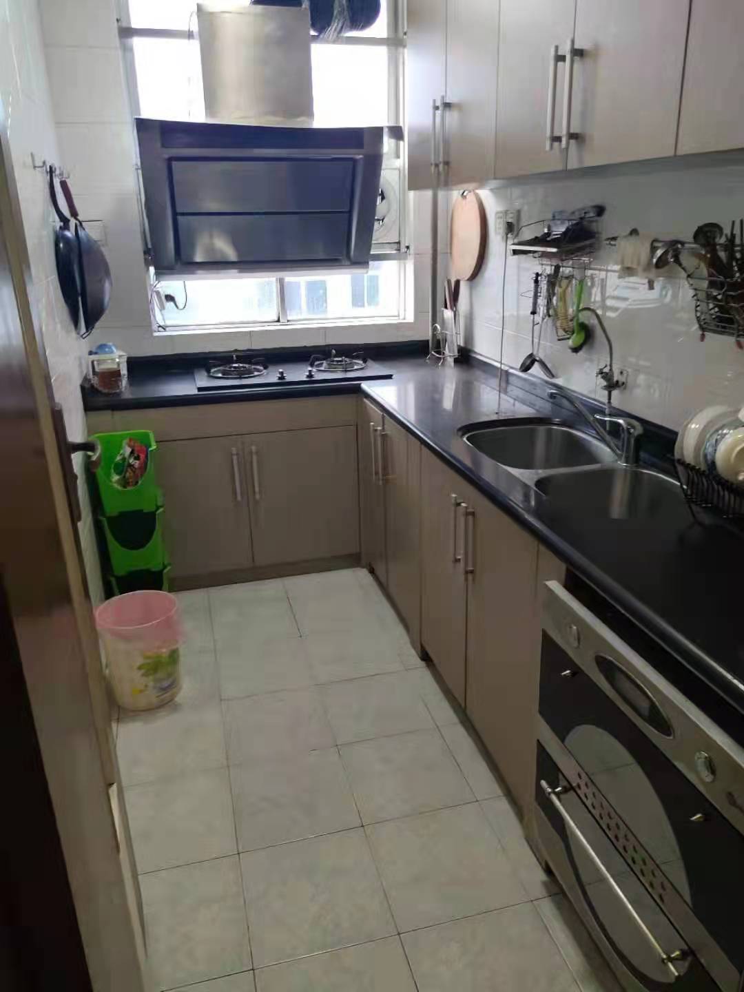 运达家苑 4室2厅2卫 65.8万 运达家苑 4室2厅2卫 65.8万厨房