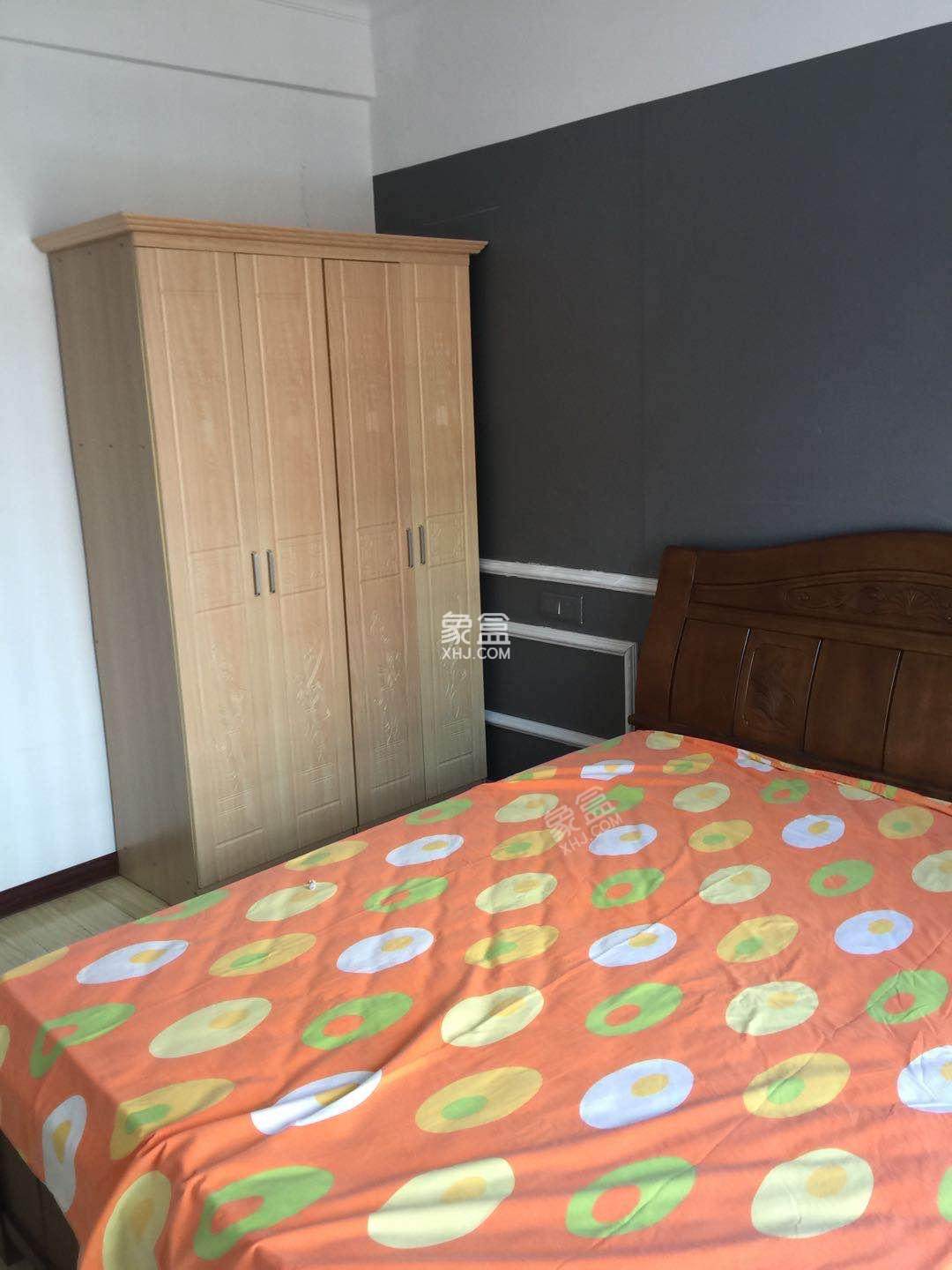 华天壹号公馆  3室2厅2卫    2200.0元/月 华天壹号公馆  3室2厅2卫    2200.0元/月室内图