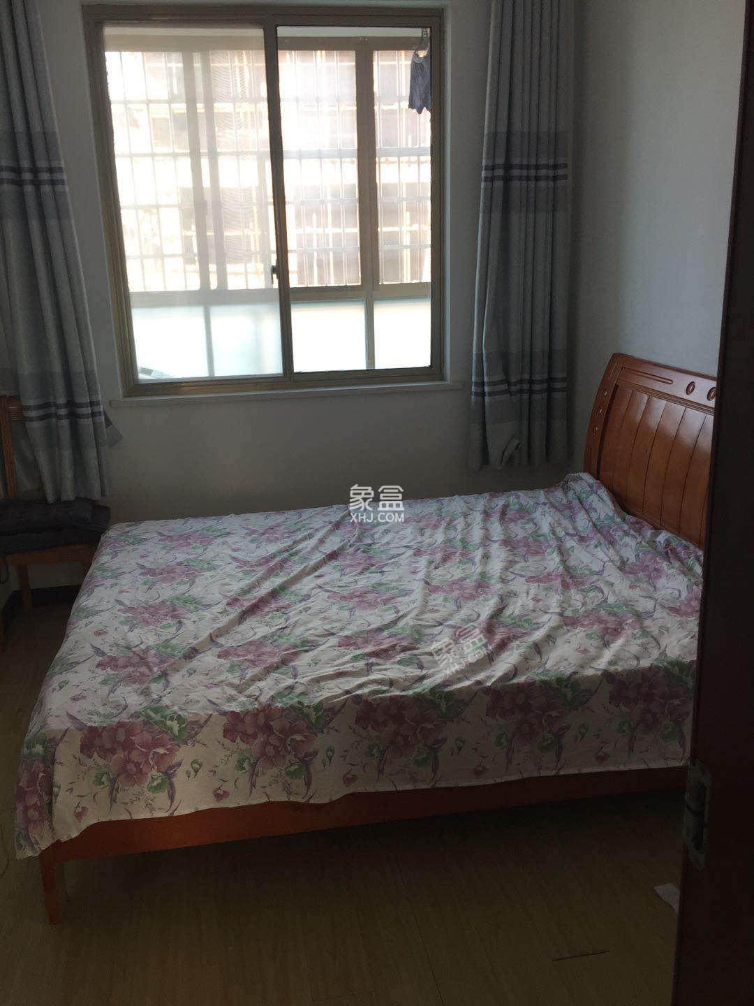 华天壹号公馆  3室2厅2卫    2200.0元/月 华天壹号公馆  3室2厅2卫    2200.0元/月户型图