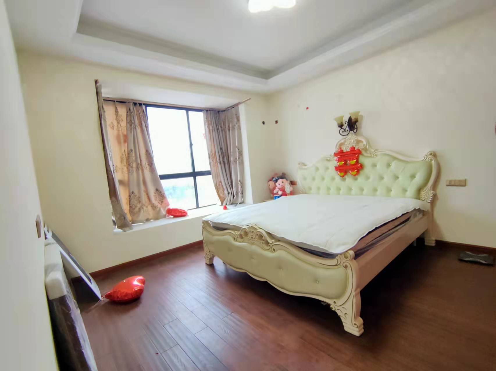 云山诗意 4室2厅2卫 67.7万 云山诗意 4室2厅2卫 67.7万客厅