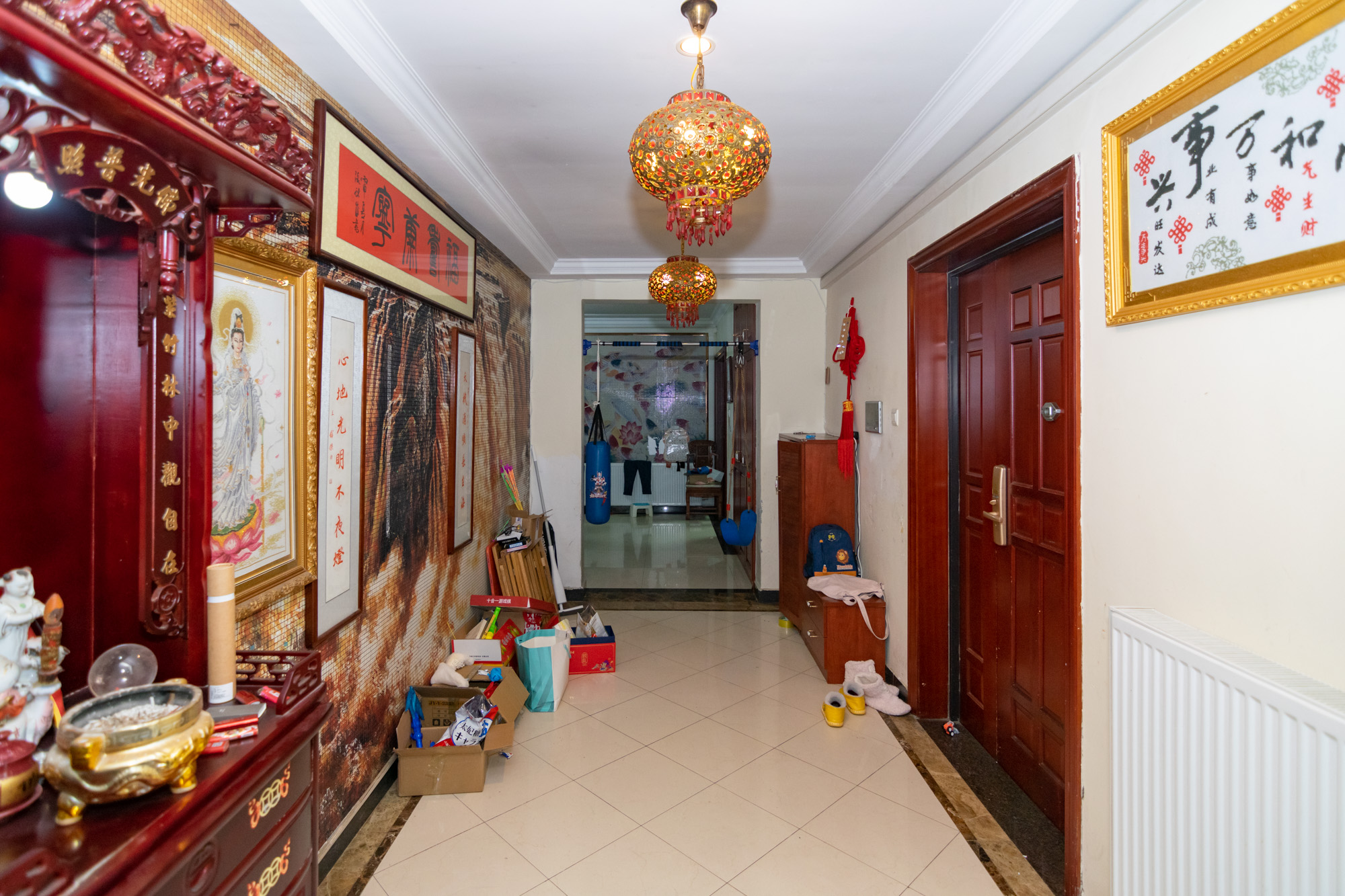 恒大名都 4室2厅4卫 262.0万 恒大名都 4室2厅4卫 262.0万卧室