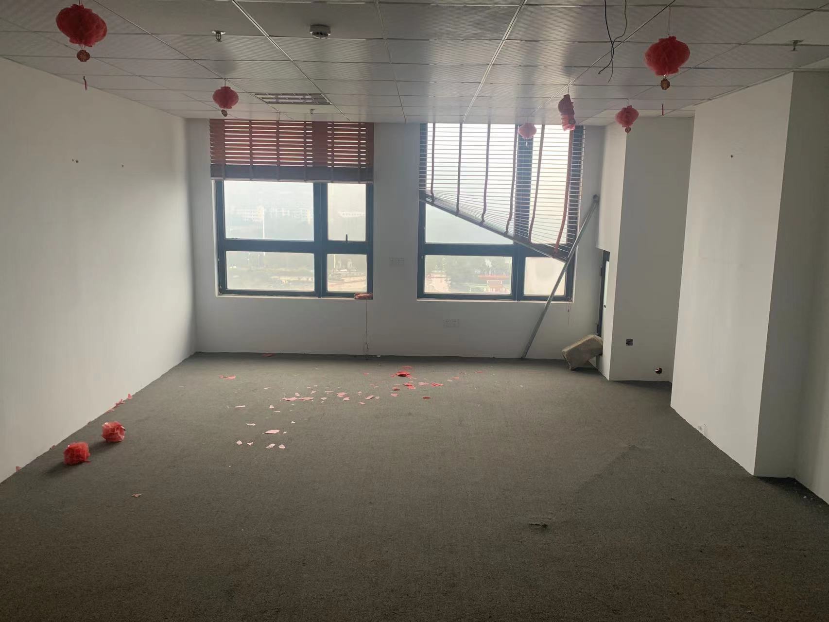 万达写字楼 2室2厅1卫 5500.0元/月 万达写字楼 2室2厅1卫 5500.0元/月室内图