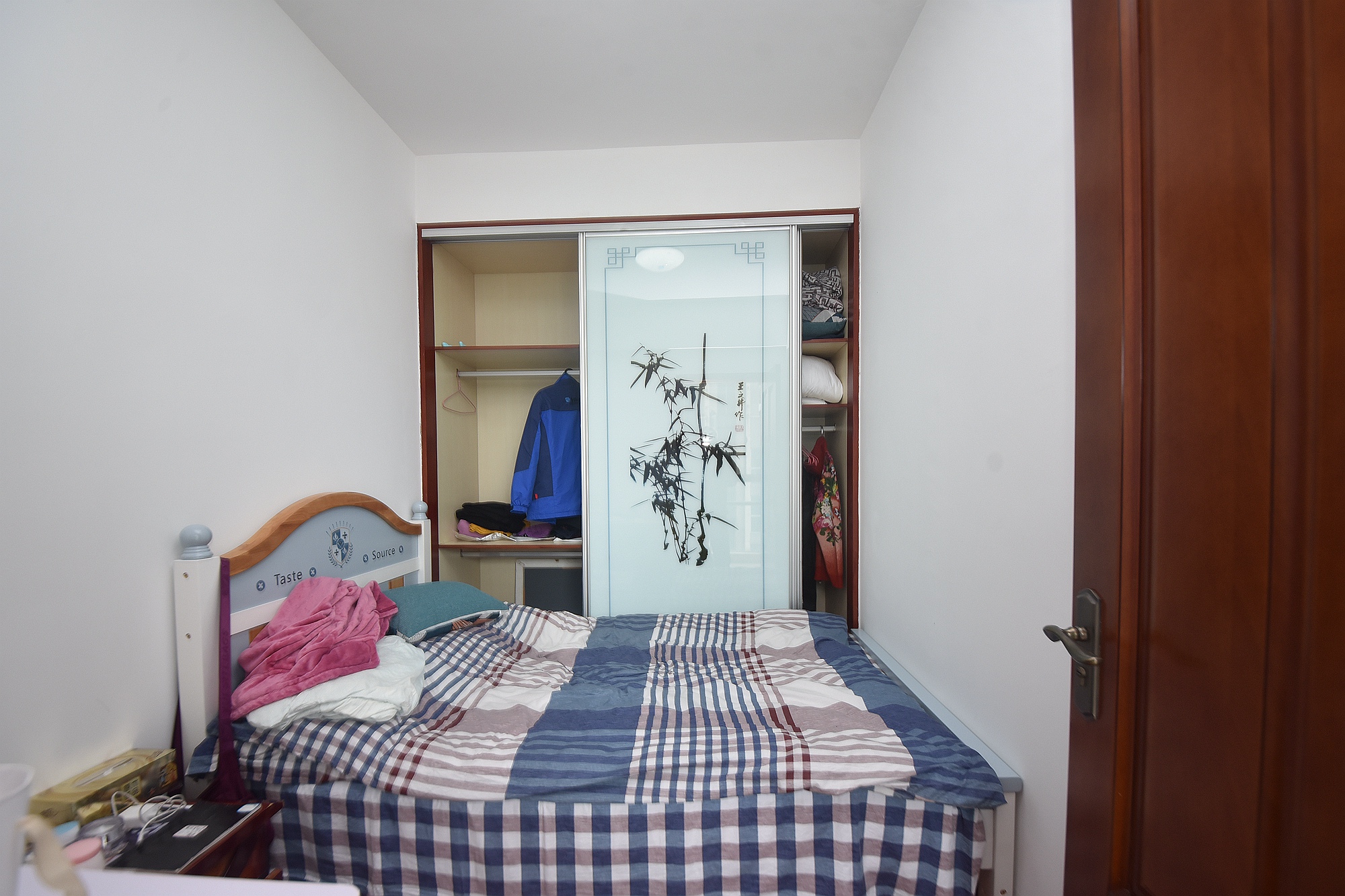 建鴻達(dá)華都（華都小戶(hù)型及大華寫(xiě)字樓）  4室2廳1衛(wèi)    358.0萬(wàn)臥室
