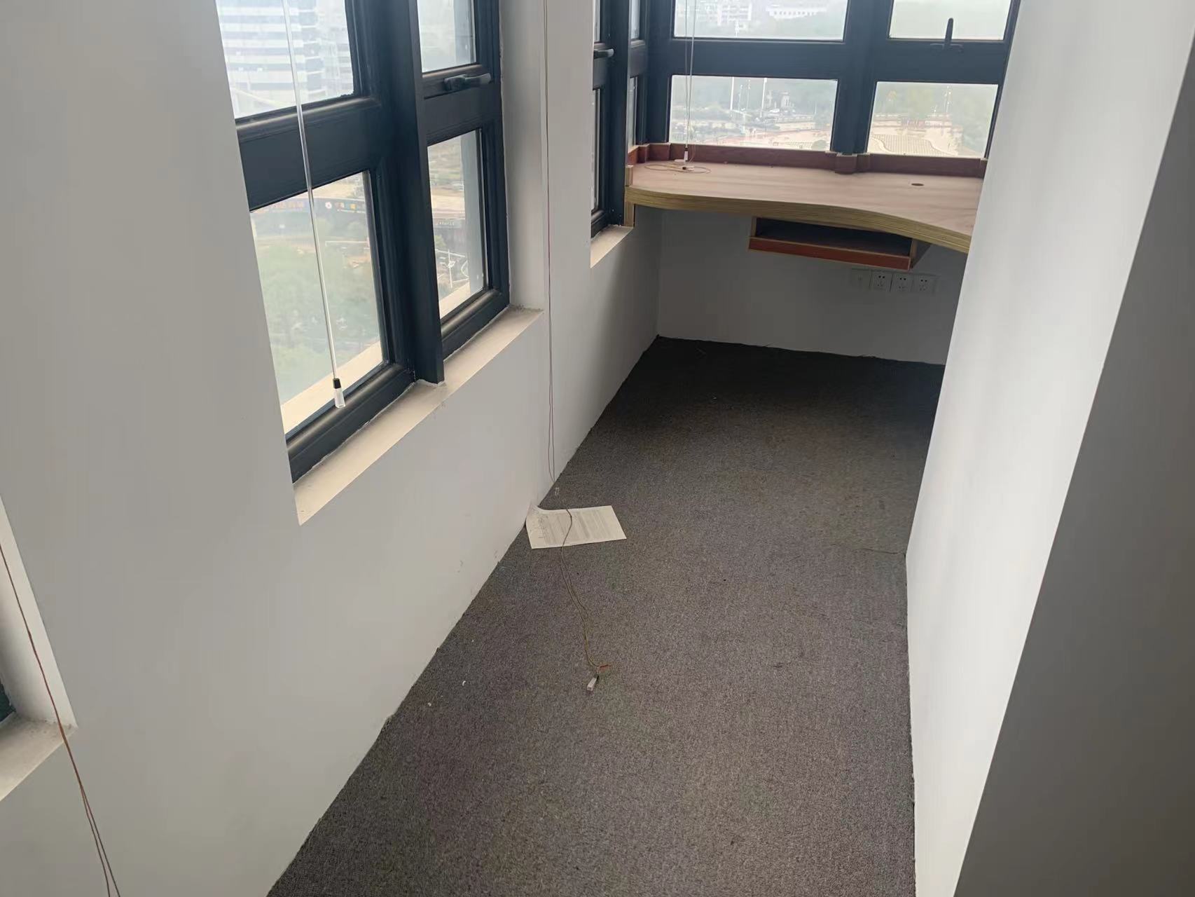 万达写字楼 2室2厅1卫 5500.0元/月 万达写字楼 2室2厅1卫 5500.0元/月室内图