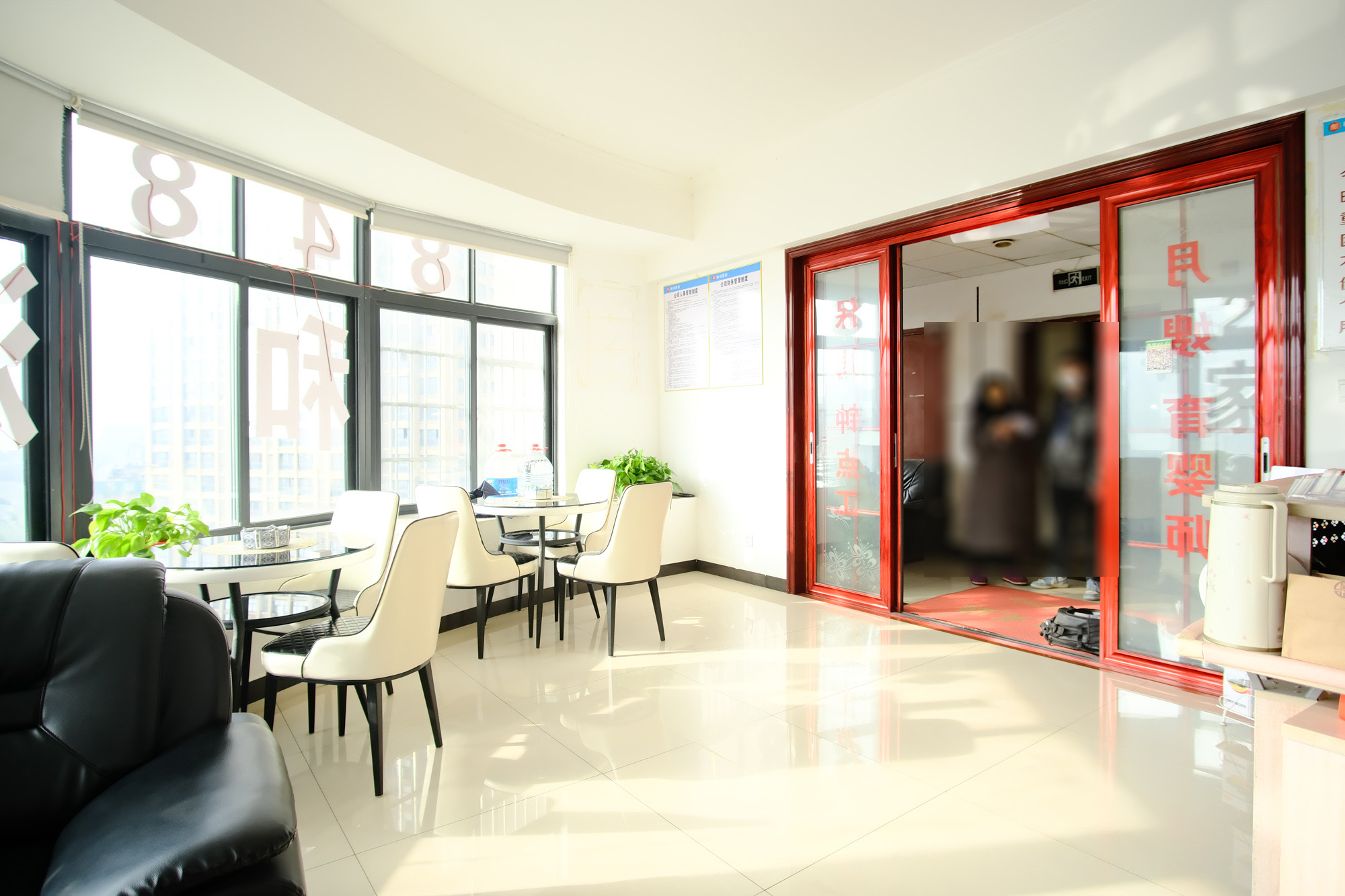 红树湾 3室2厅1卫 49.8万 红树湾 3室2厅1卫 49.8万卧室