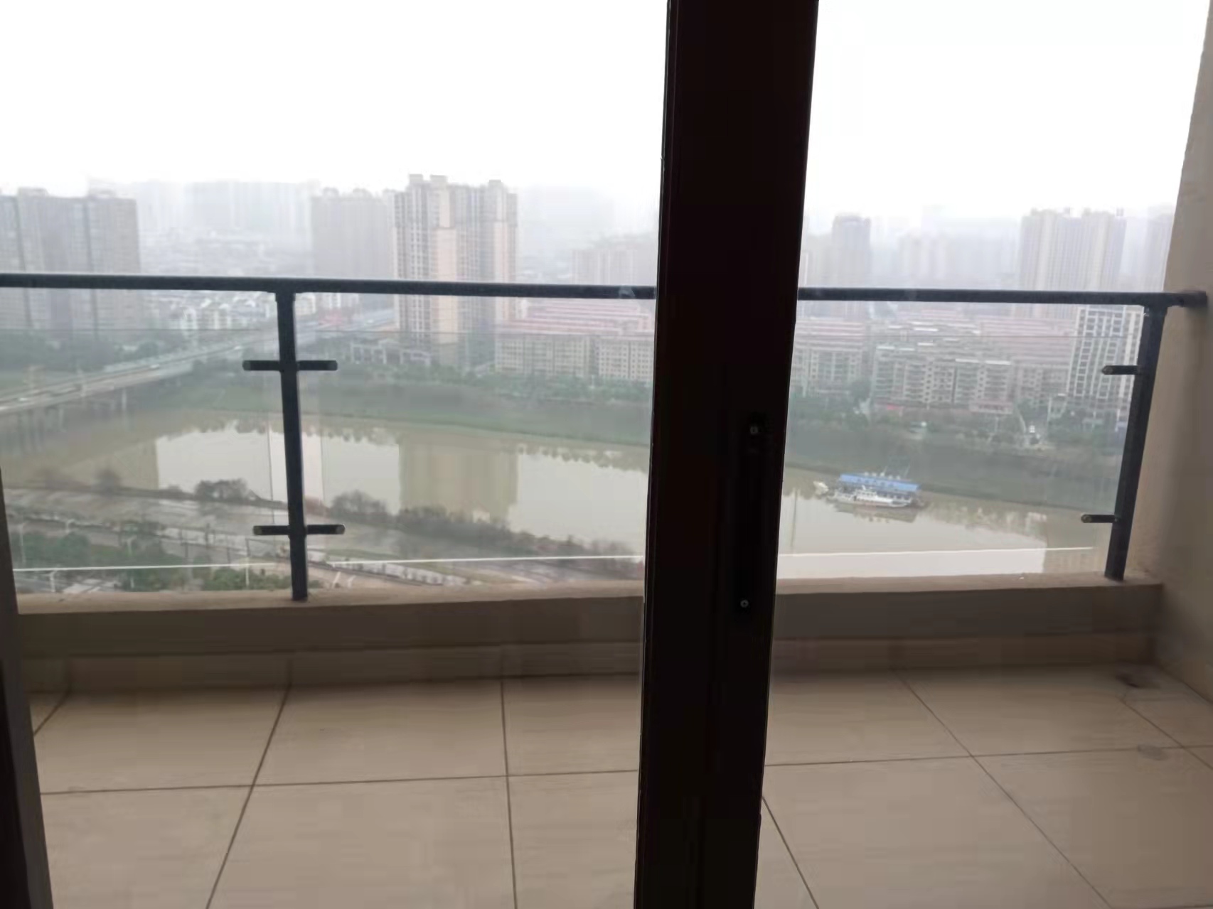 华耀碧桂园十里江湾天汇 4室2厅2卫 2500.0元/月 华耀碧桂园十里江湾天汇 4室2厅2卫 2500.0元/月户型图