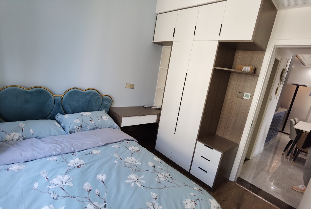 学府花园(文苑瑞景) 3室2厅1卫 80.8万 学府花园(文苑瑞景) 3室2厅1卫 80.8万卫生间