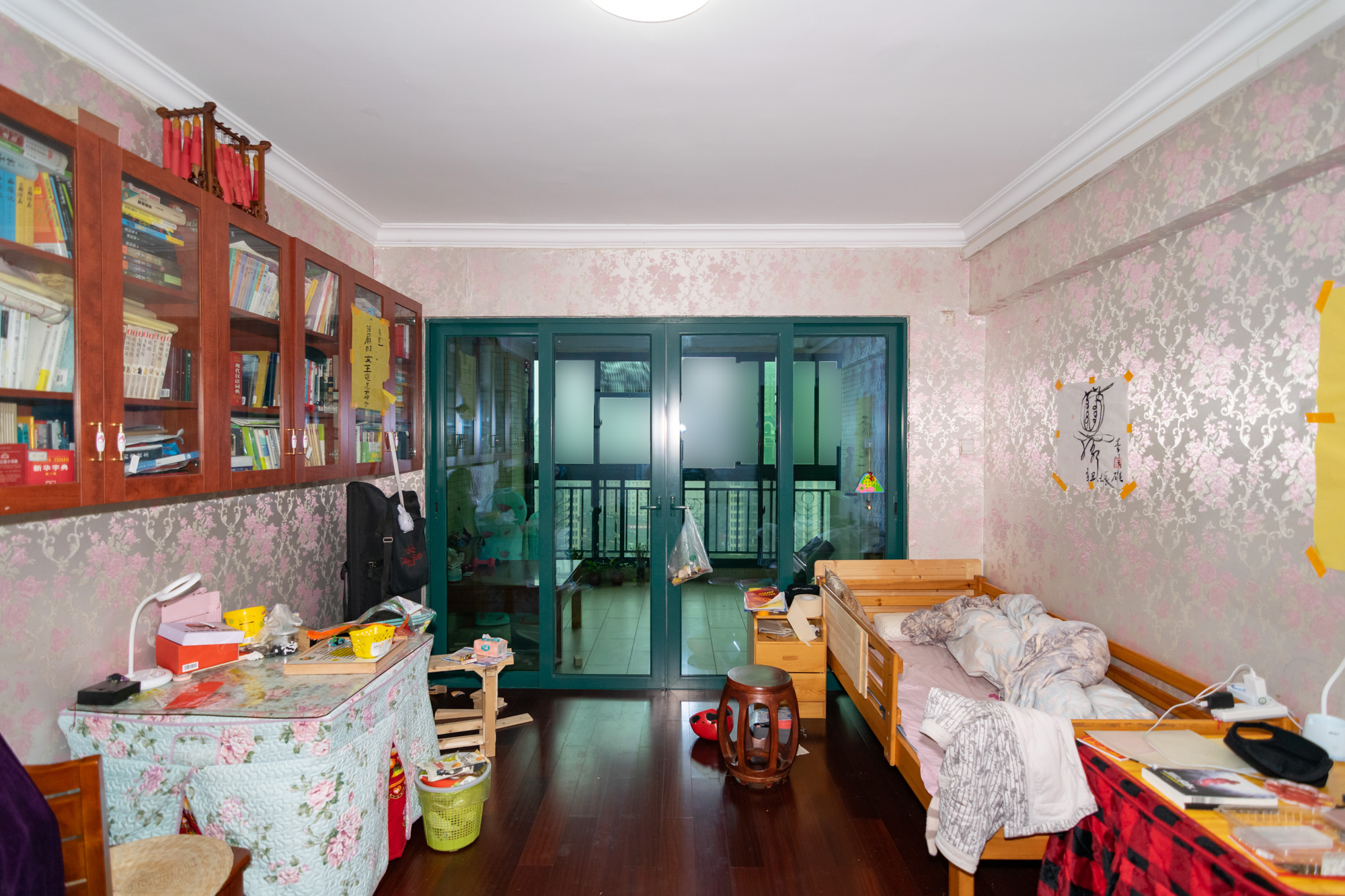 恒大名都 4室2厅4卫 262.0万 恒大名都 4室2厅4卫 262.0万卧室