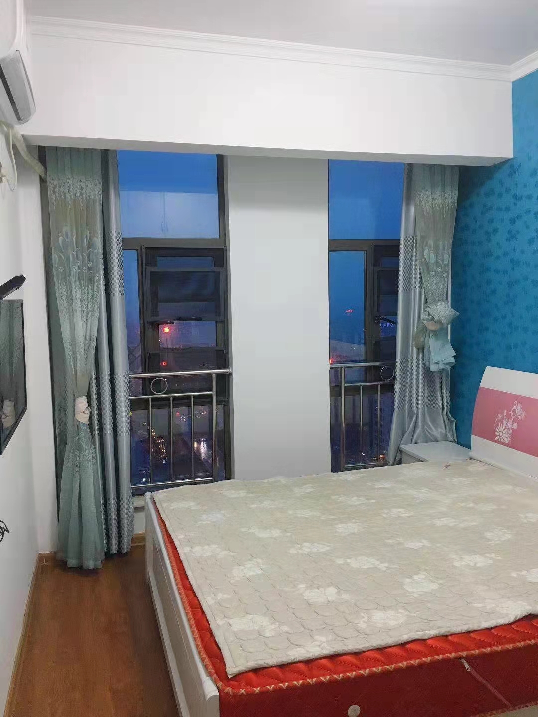 宏安大厦 1室1厅1卫 1600.0元/月 宏安大厦 1室1厅1卫 1600.0元/月室内图