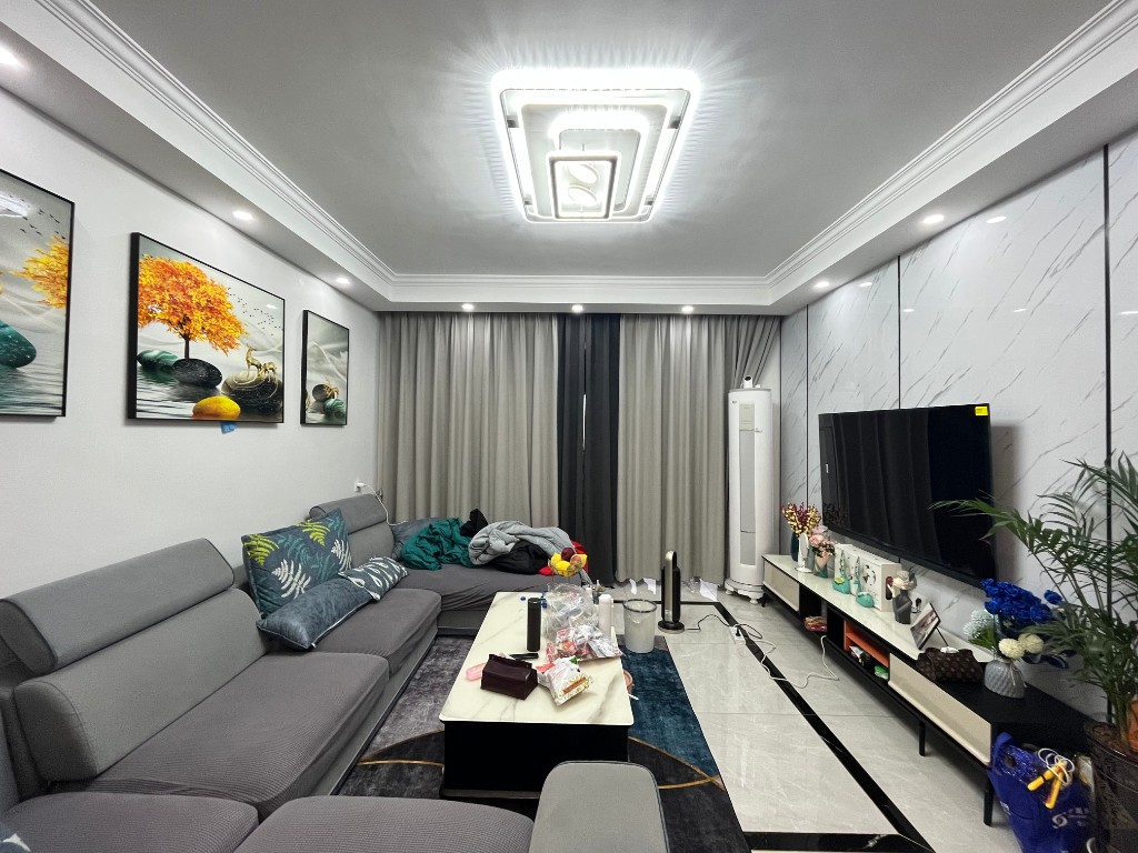 学府花园(文苑瑞景) 3室2厅2卫 108.0万 学府花园(文苑瑞景) 3室2厅2卫 108.0万卧室