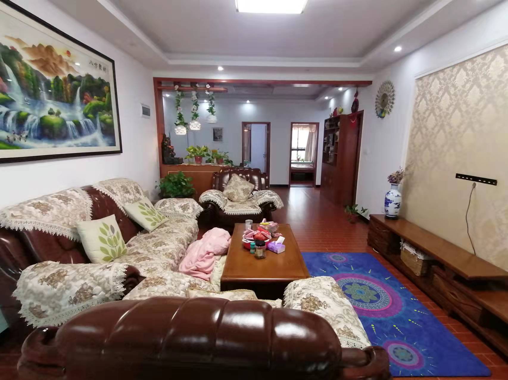 金苑小区 3室2厅2卫 80.0万 金苑小区 3室2厅2卫 80.0万卫生间