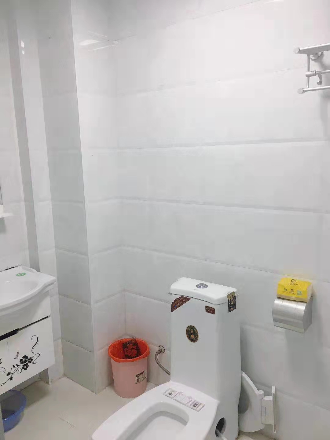 宏安大厦 1室1厅1卫 1600.0元/月 宏安大厦 1室1厅1卫 1600.0元/月室内图