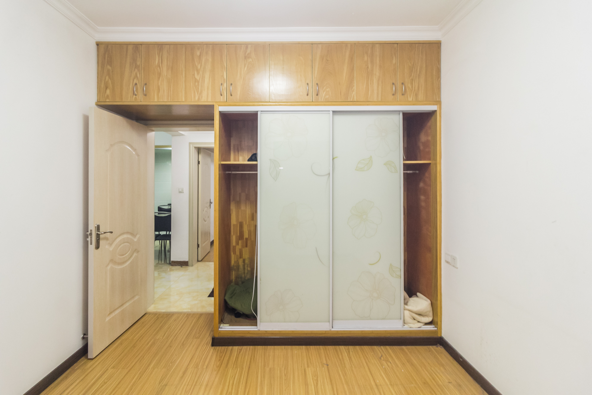 佳美紫郡  3室2厅1卫    65.0万 佳美紫郡  3室2厅1卫    65.0万卧室