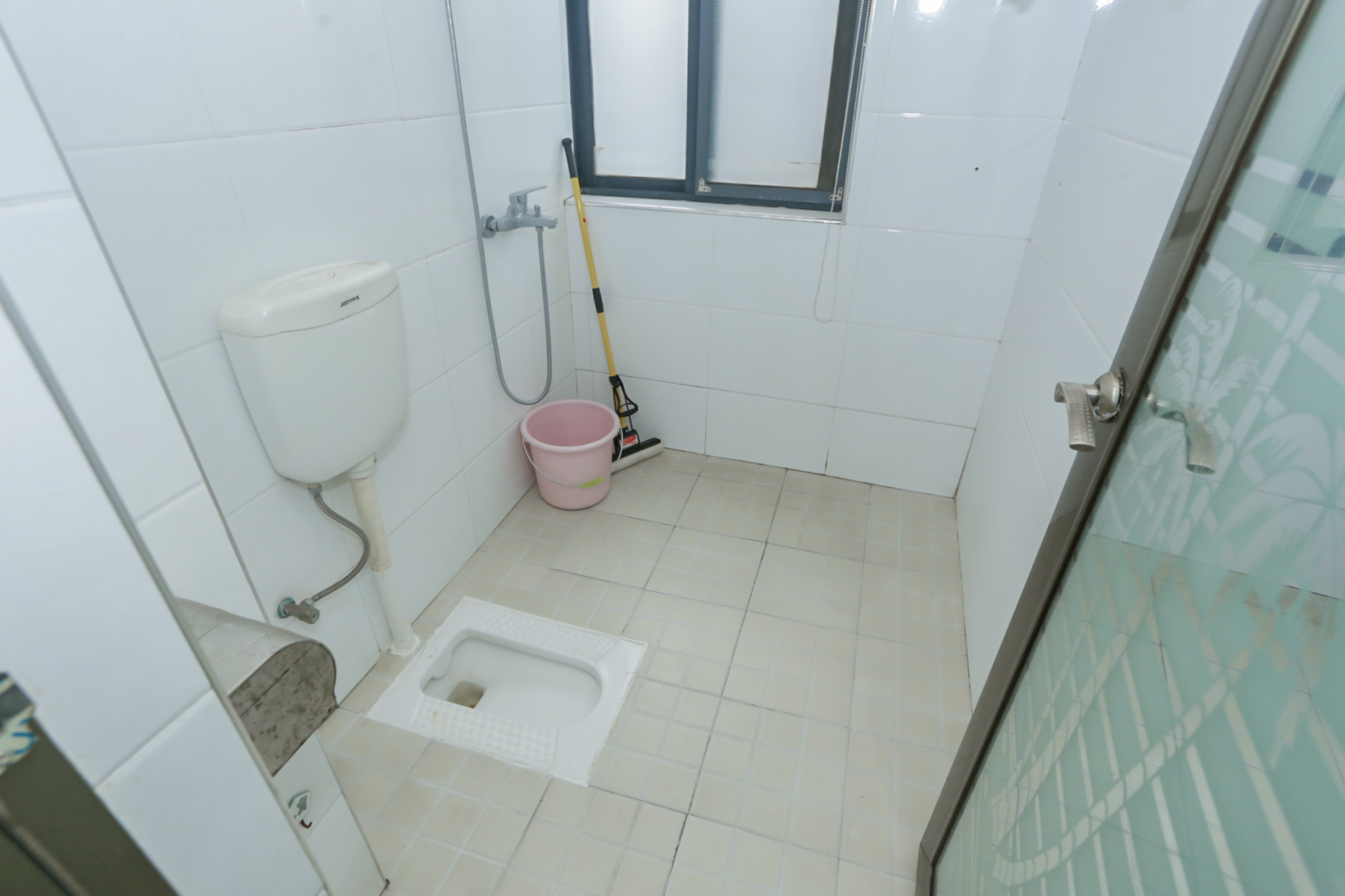 钰龙天下一期  3室2厅1卫    248.0万卫生间