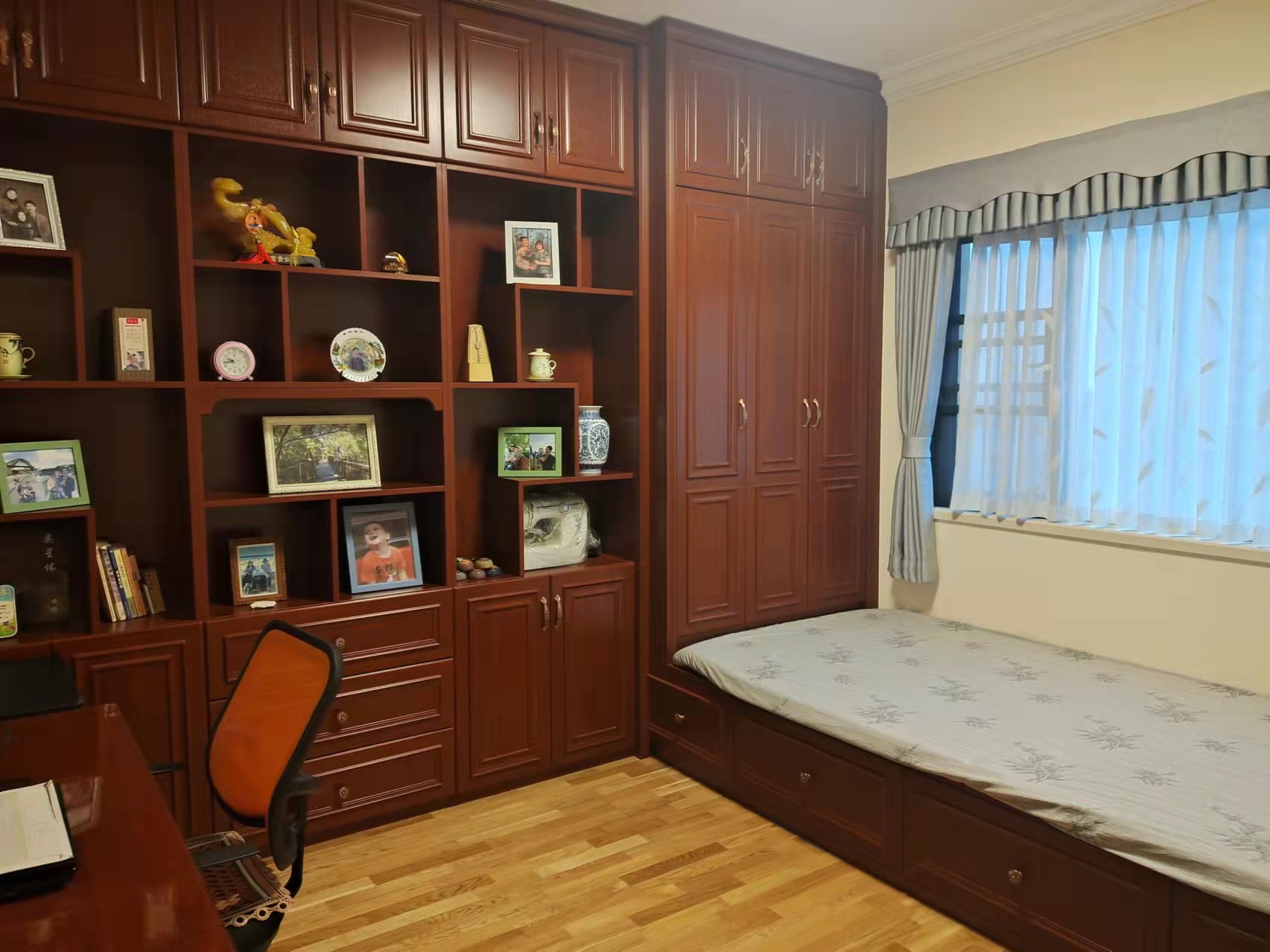 恒大绿洲 4室4厅3卫 158.0万 恒大绿洲 4室4厅3卫 158.0万卧室