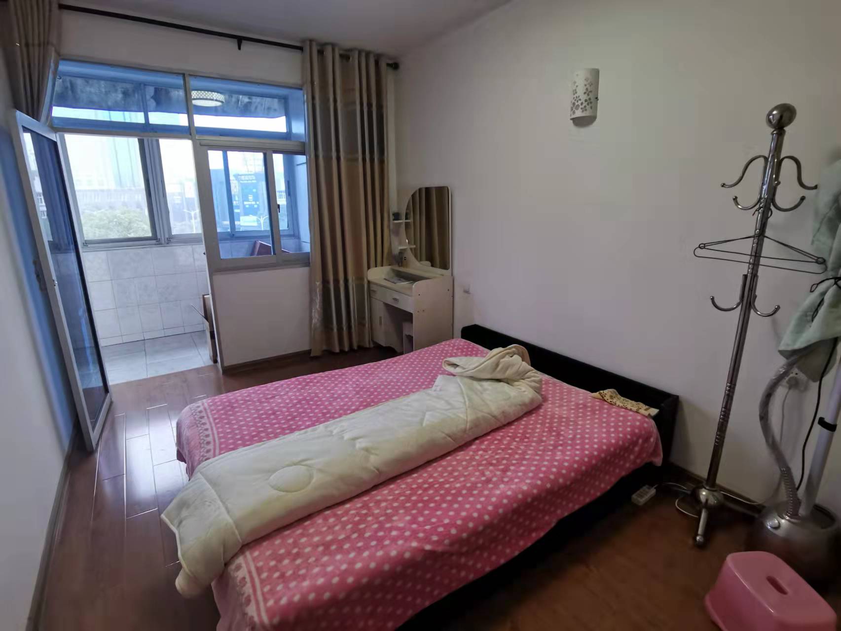 建设南路散盘  2室1厅1卫   1200.00元/月室内图