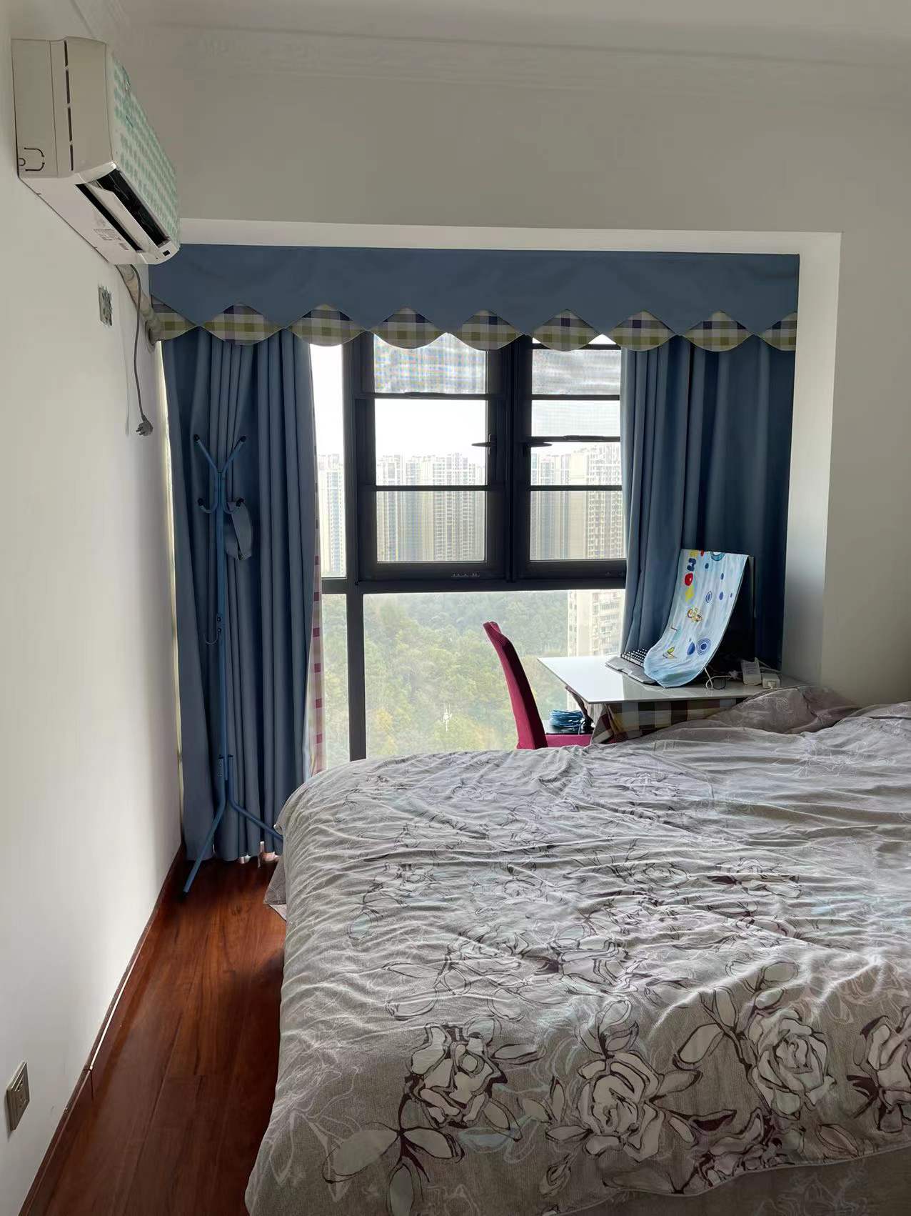 富兴嘉城 3室2厅2卫 70.0万 富兴嘉城 3室2厅2卫 70.0万卧室