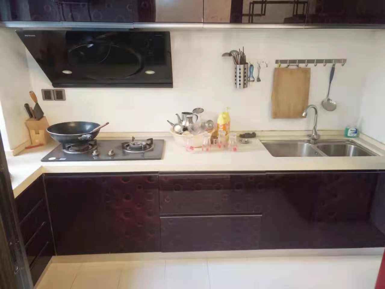 世纪嘉苑 3室2厅2卫 2500.0元/月 世纪嘉苑 3室2厅2卫 2500.0元/月室内图