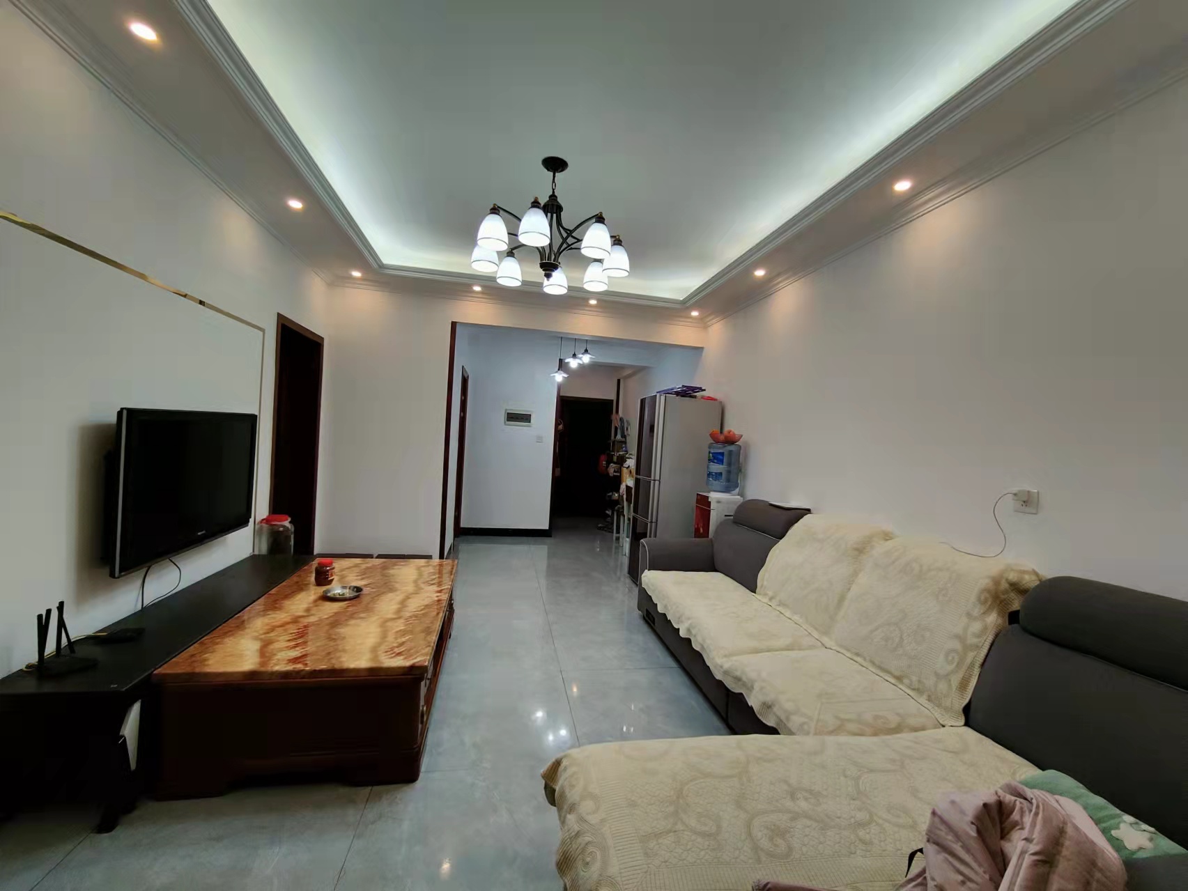 南湖春天  2室1厅1卫    2200.0元/月 南湖春天  2室1厅1卫    2200.0元/月