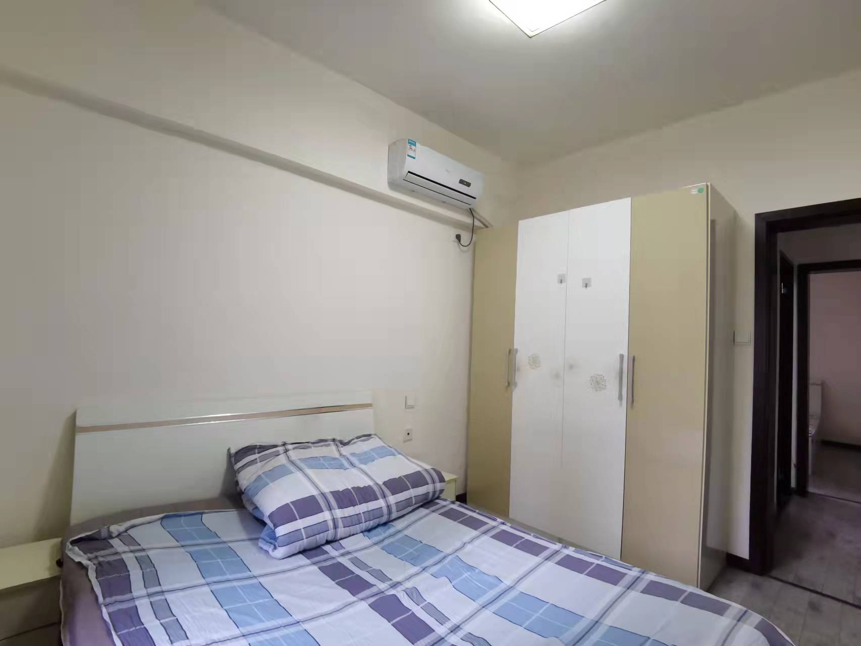 南湖国际4期  2室2厅1卫    2100.0元/月室内图