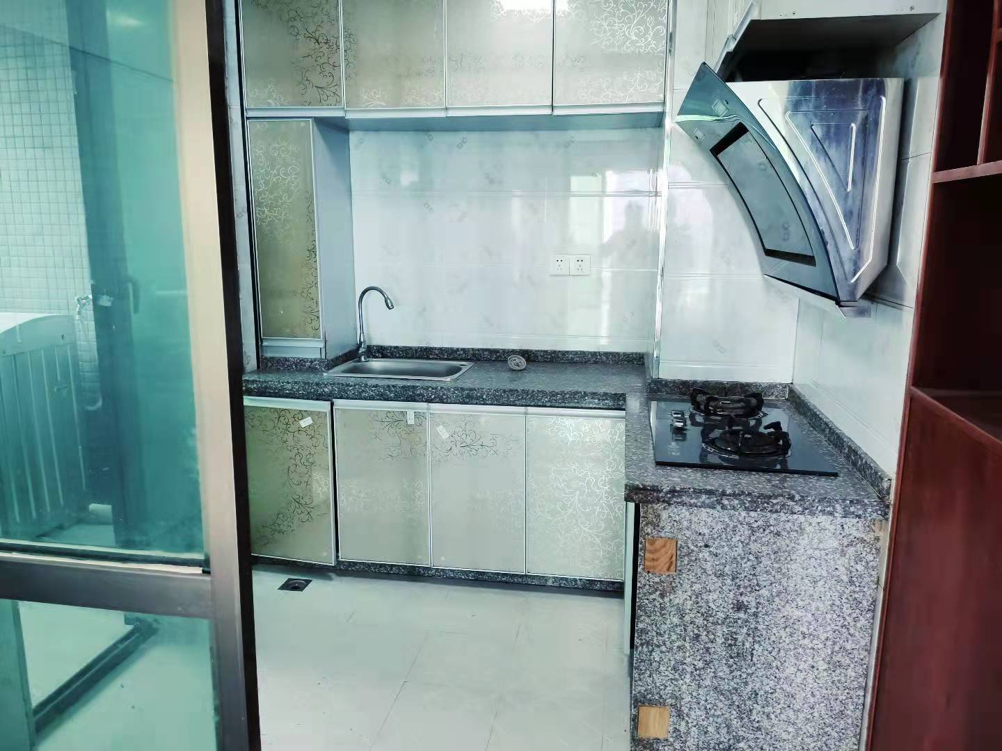 中天会展城B区  2室1厅1卫   2500.00元/月室内图
