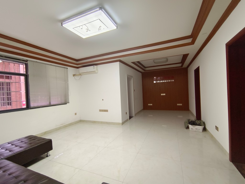 金柘北区  3室1厅1卫    3000.0元/月 金柘北区  3室1厅1卫    3000.0元/月室内图