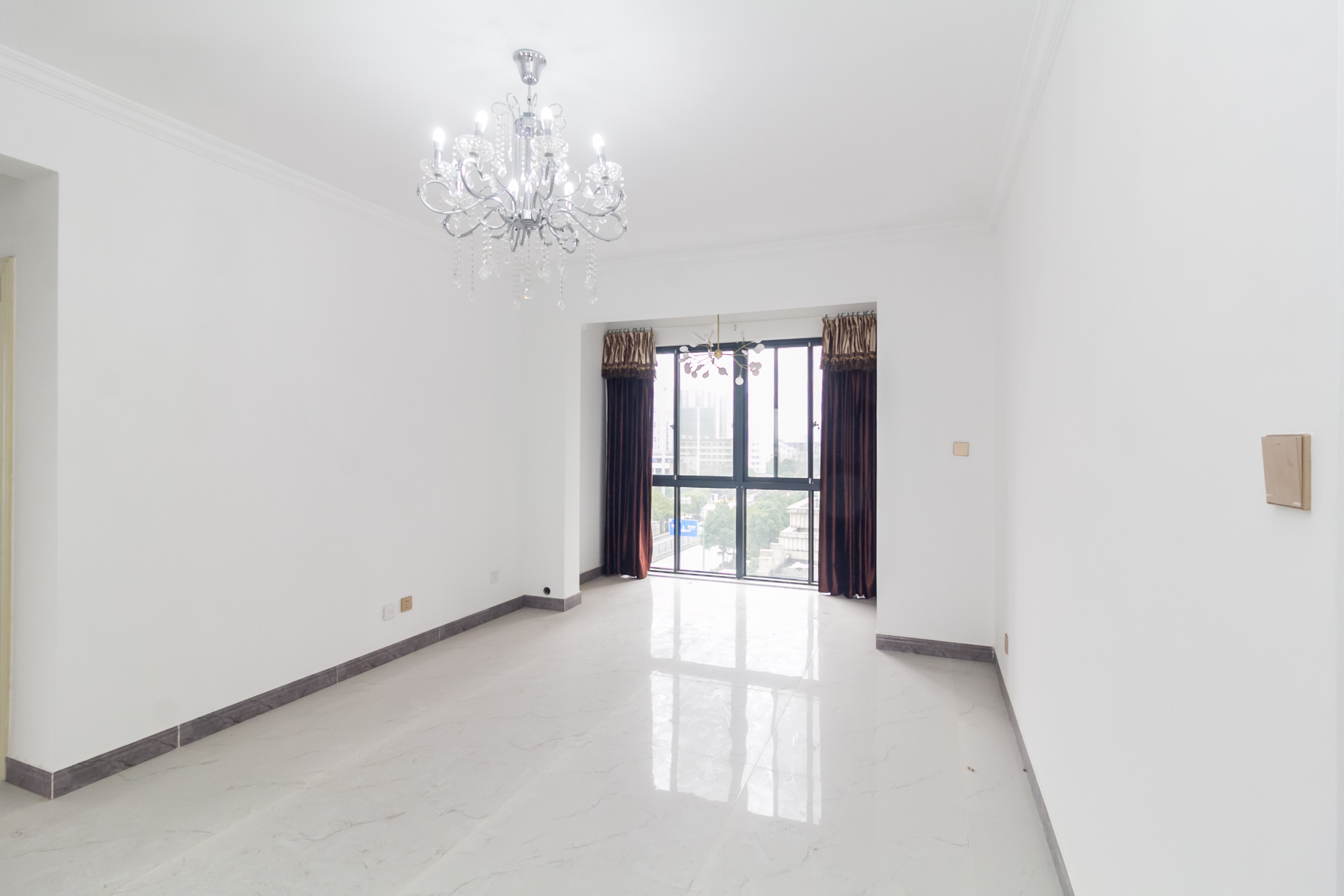 光明城市（星辰青年城）  3室2厅2卫    85.0万其他