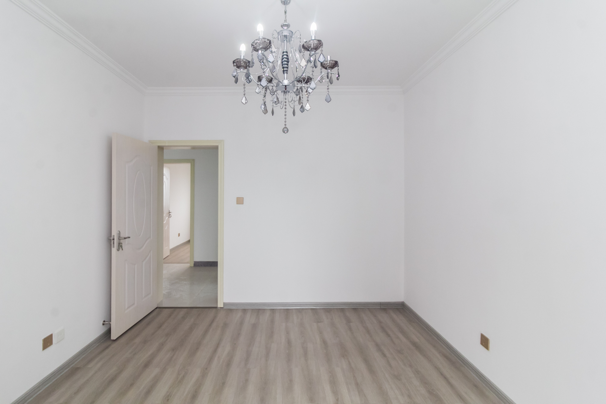 光明城市（星辰青年城）  3室2厅2卫    85.0万其他