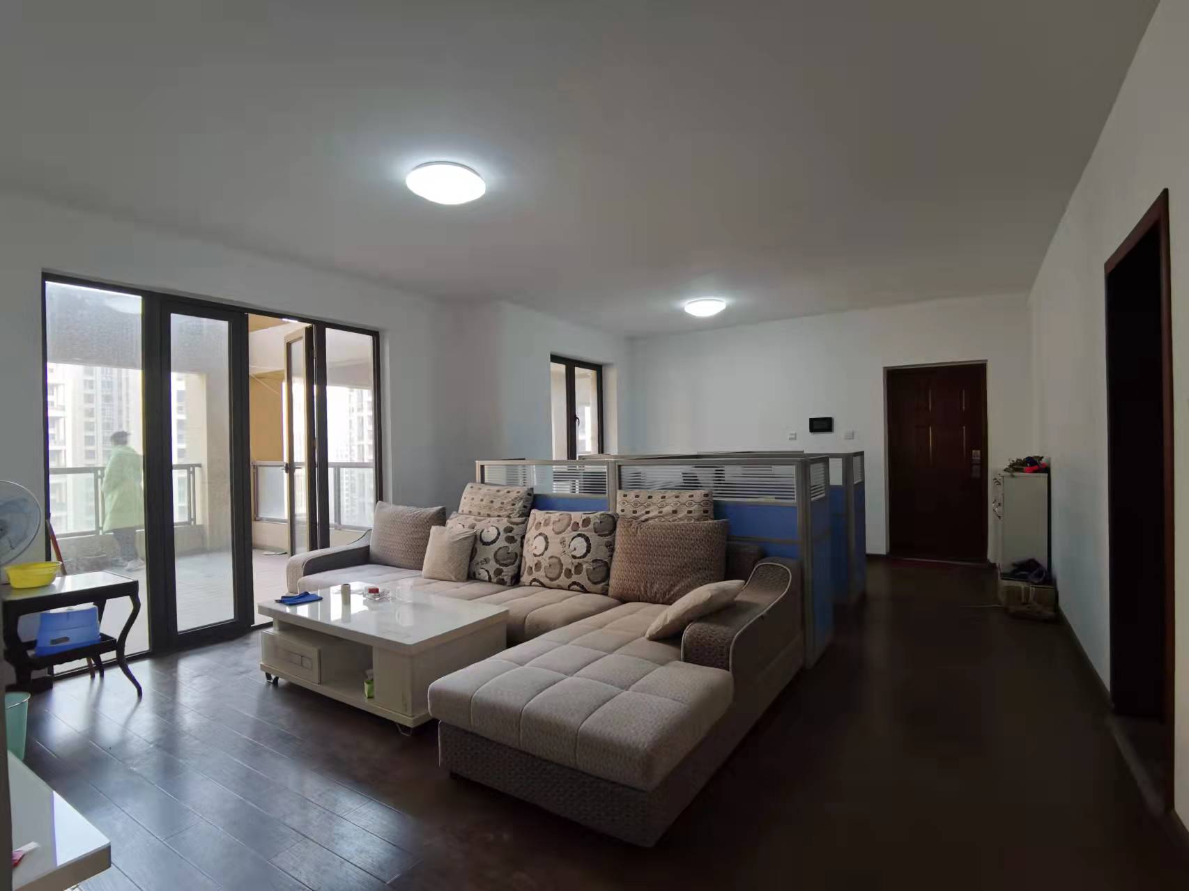 南湖国际6期 3室2厅1卫 3500.0元/月 南湖国际6期 3室2厅1卫 3500.0元/月室内图