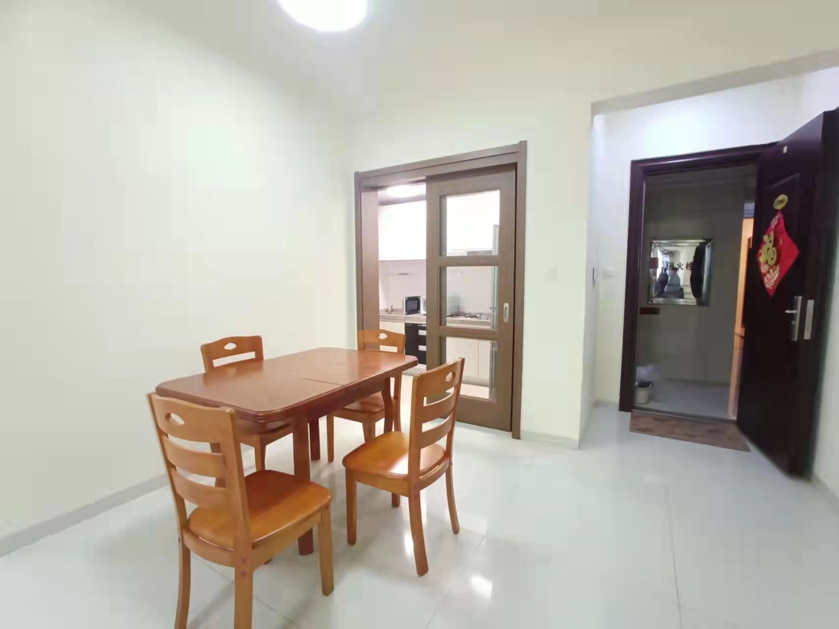 衡阳碧桂园  3室2厅2卫    2300.0元/月 衡阳碧桂园  3室2厅2卫    2300.0元/月户型图