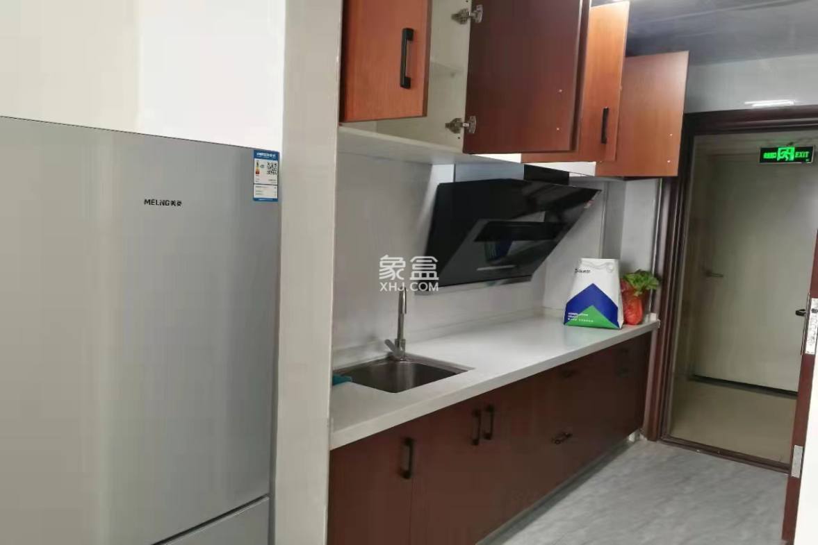 星月都会  1室1厅1卫    1700.0元/月 星月都会  1室1厅1卫    1700.0元/月室内图