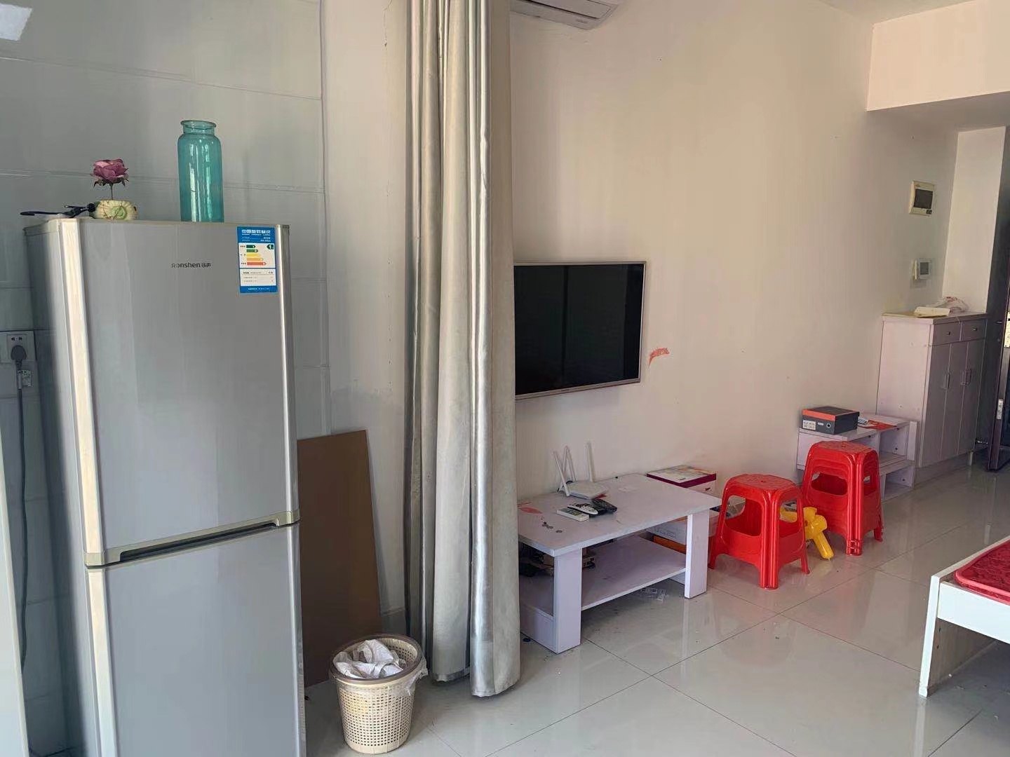 天邦紫金苑 2室2厅1卫 2400.0元/月 天邦紫金苑 2室2厅1卫 2400.0元/月室内图