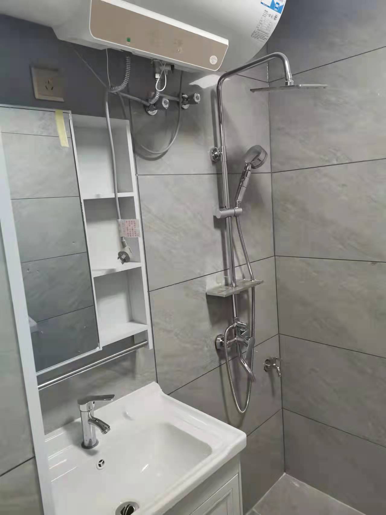 富川CEO大厦 1室1厅11卫 1500.0元/月 富川CEO大厦 1室1厅11卫 1500.0元/月小区图