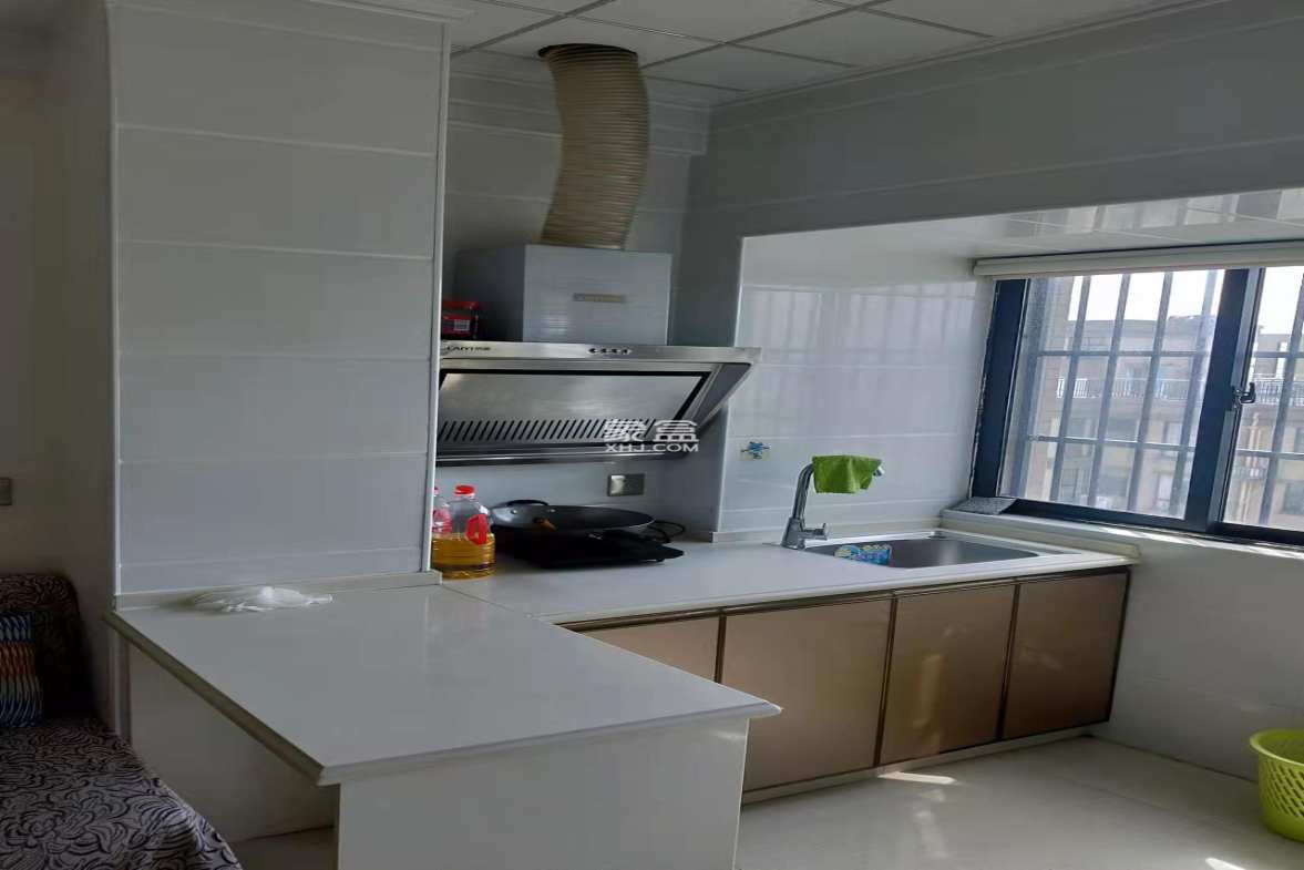 中建岳阳中心  1室1厅1卫    1500.0元/月 中建岳阳中心  1室1厅1卫    1500.0元/月室内图