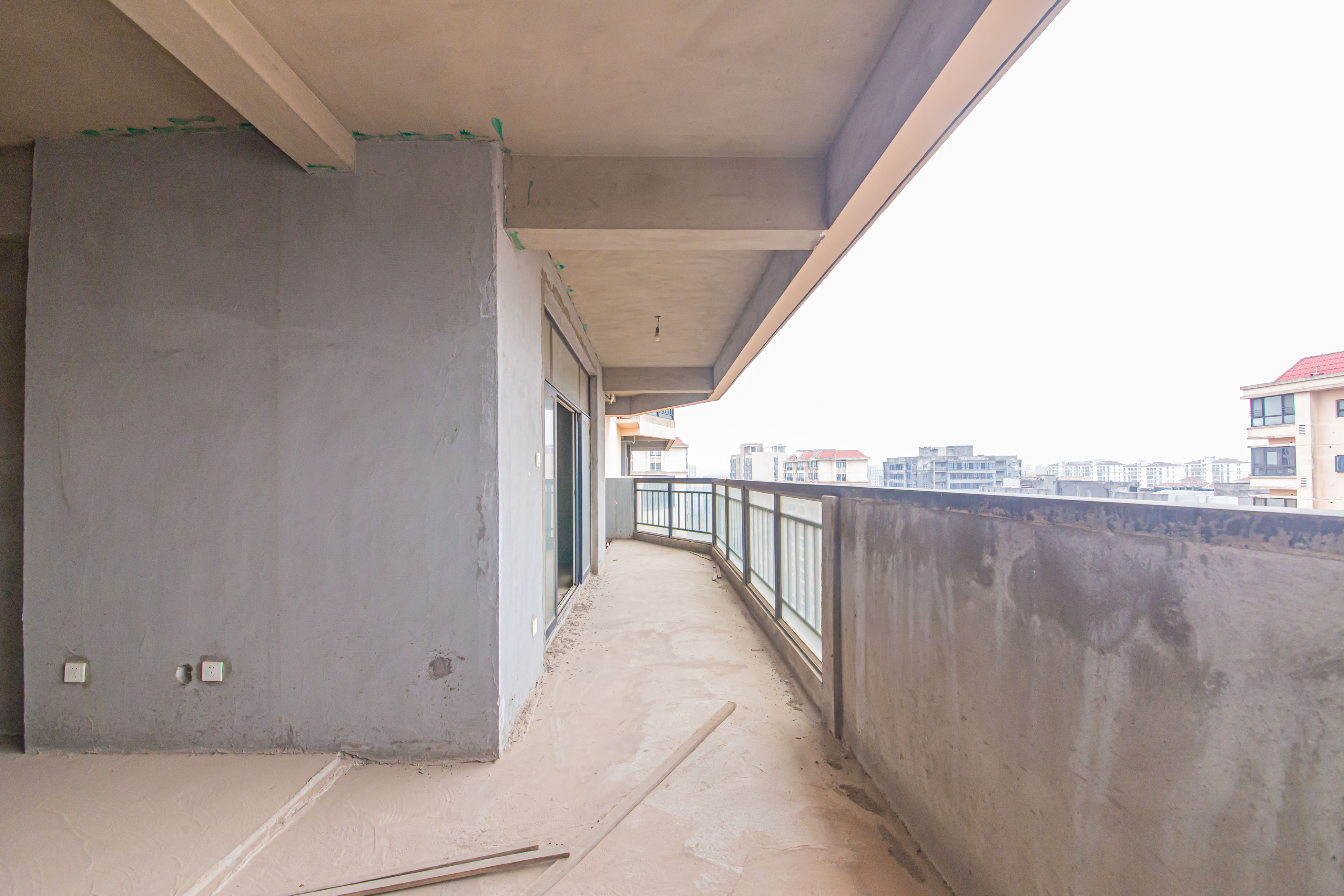 二手房好房推荐:天心区实验小学+明德中学 华菱嘉园毛坯四房带车位 二手房好房推荐:天心区实验小学+明德中学 华菱嘉园毛坯四房带车位