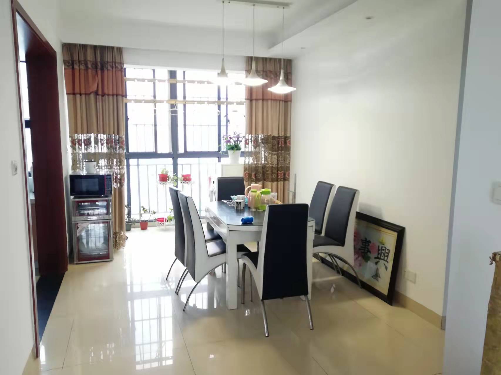 圣华名城建设北路110号  4室2厅2卫    64.8万 圣华名城建设北路110号  4室2厅2卫    64.8万客厅