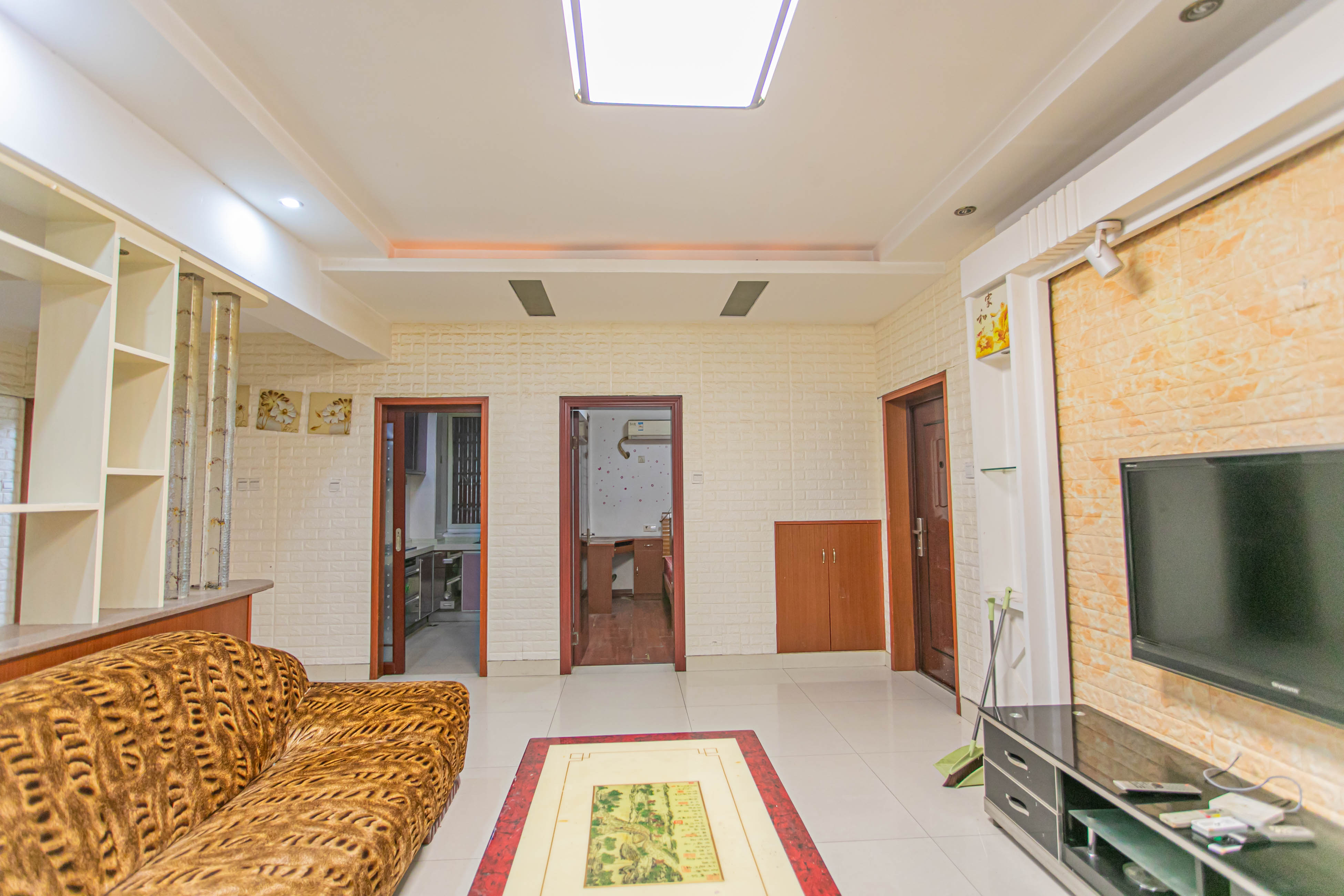 景上鑫苑 3室2厅1卫 72.8万 景上鑫苑 3室2厅1卫 72.8万客厅