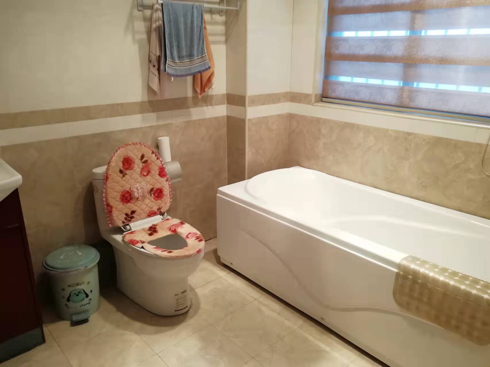 圣华名城建设北路110号  4室2厅2卫    64.8万 圣华名城建设北路110号  4室2厅2卫    64.8万客厅