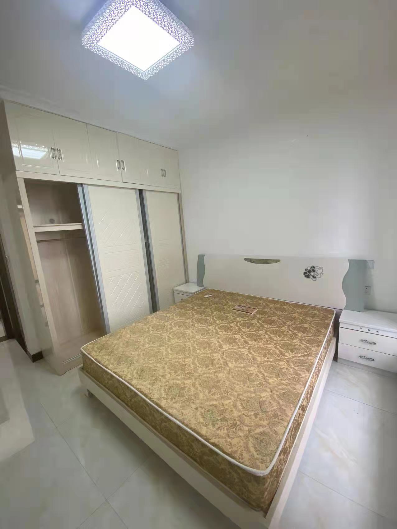 天府美岸 4室2厅1卫 2800.0元/月 天府美岸 4室2厅1卫 2800.0元/月室内图