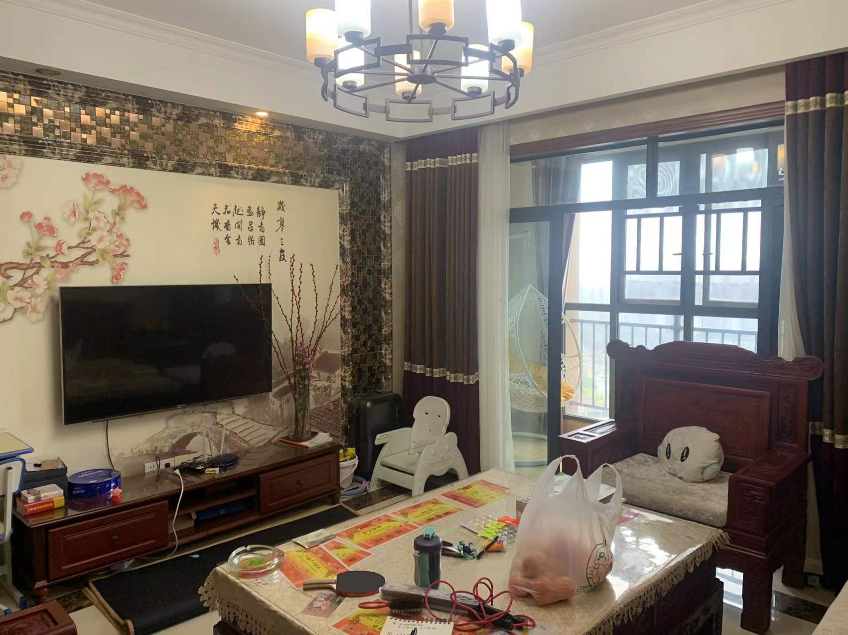 经世龙城 3室2厅2卫 85.0万 经世龙城 3室2厅2卫 85.0万客厅