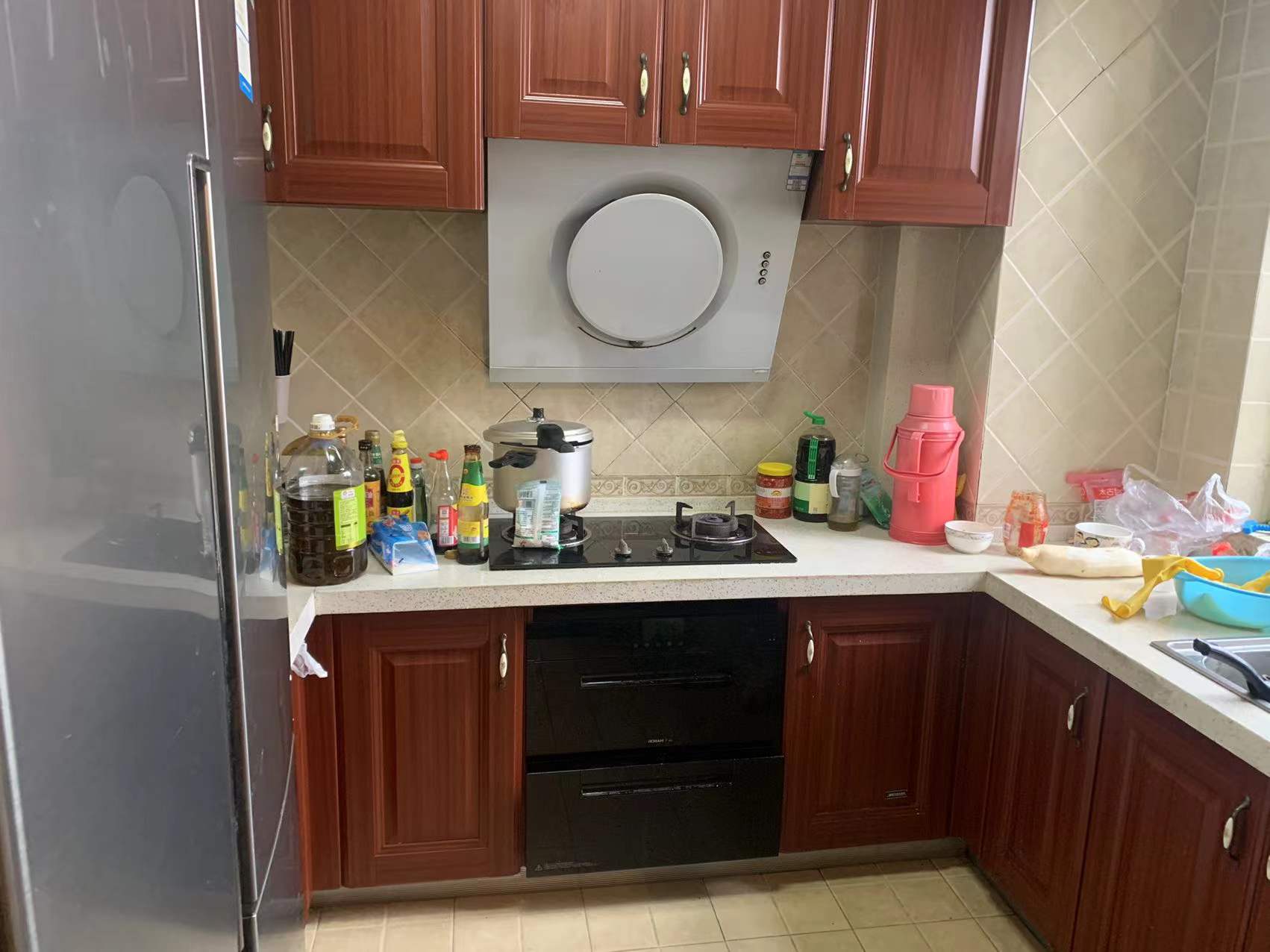 经世龙城 3室2厅2卫 85.0万 经世龙城 3室2厅2卫 85.0万客厅