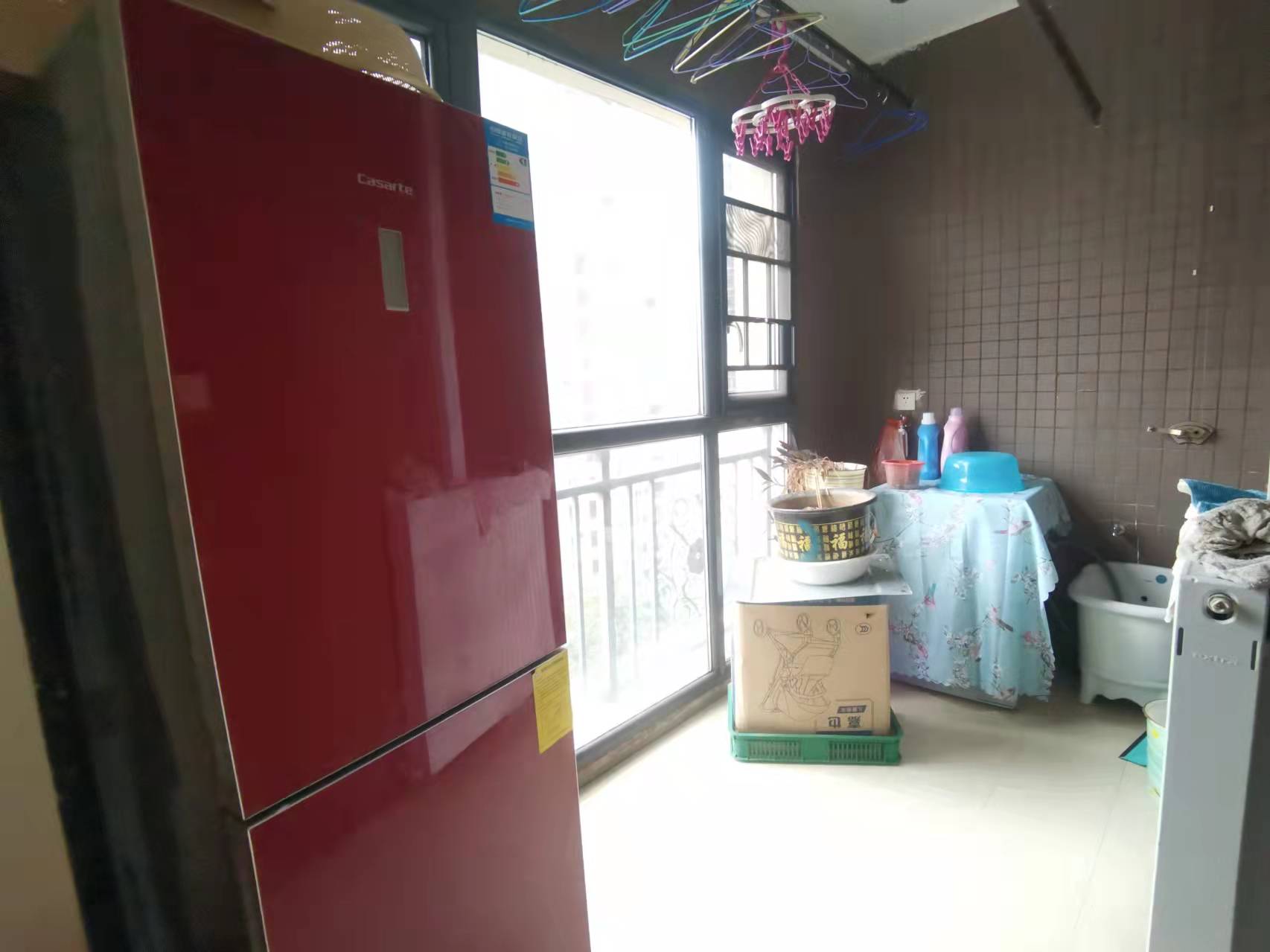 东方名苑臻锦园  3室2厅2卫   115.00万客厅