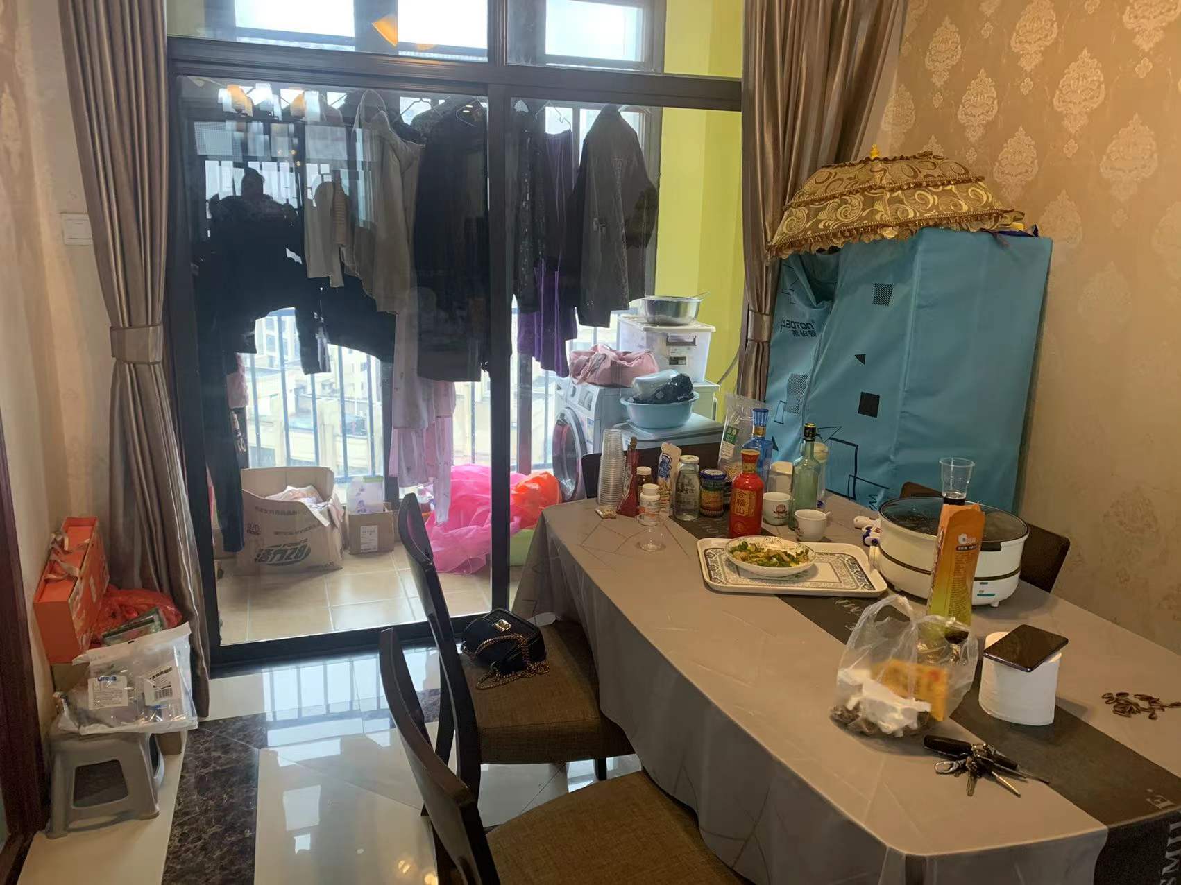 经世龙城 3室2厅2卫 85.0万 经世龙城 3室2厅2卫 85.0万客厅